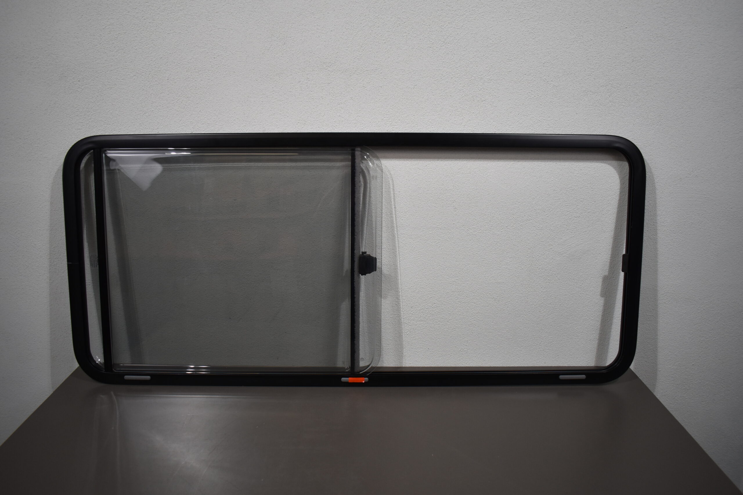 Dometic S7 Schiebefenster 1400x600mm; schwarz – Bild 3