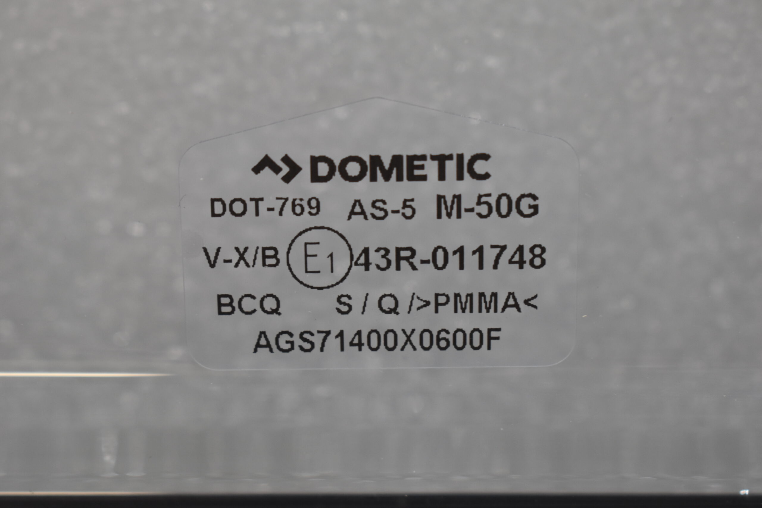 Dometic S7 Schiebefenster 1400x600mm; schwarz – Bild 8