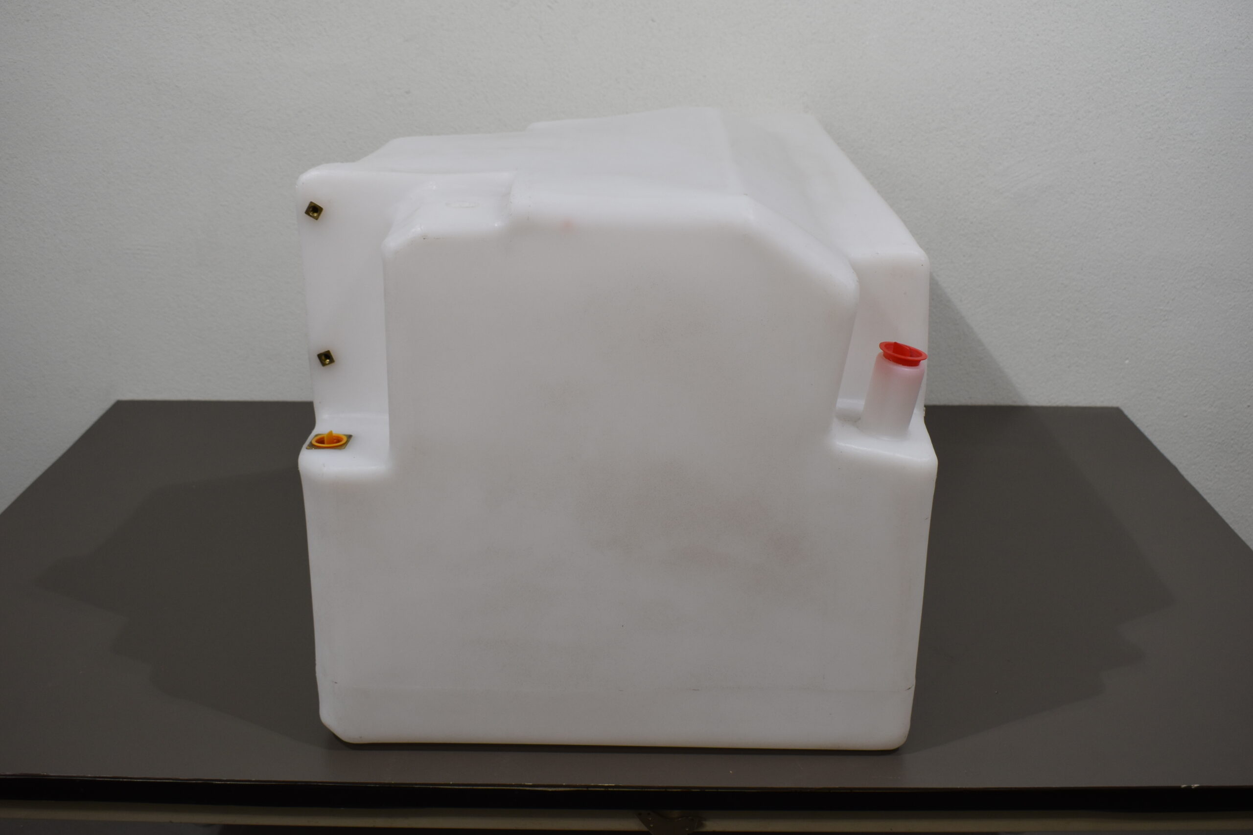 Eura Mobil Frischwassertank – Bild 8