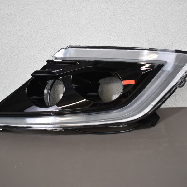 Alternative view of LED Tagfahrlicht-Scheinwerferblende links; schwarz