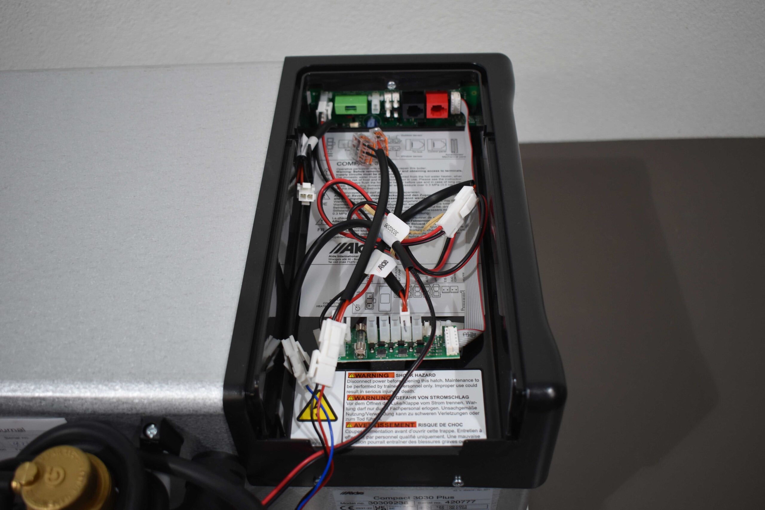 Alde Heizung Compact 3030 Plus – Bild 13