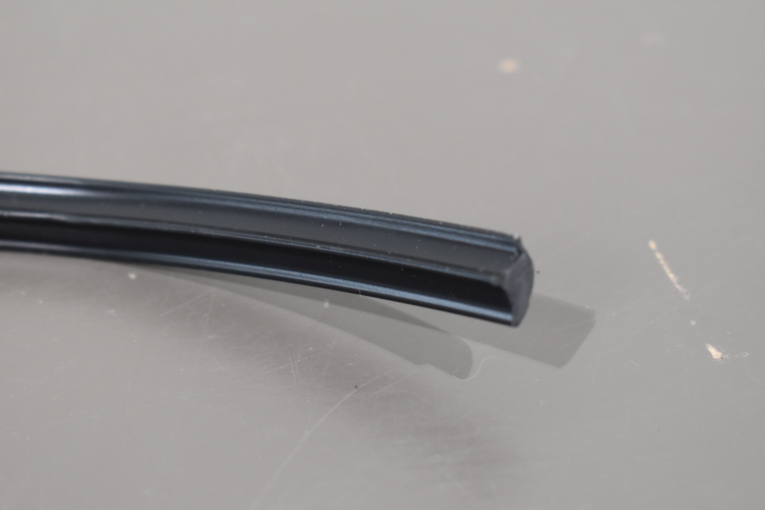 Dichtgummi / Füllergummi für Frontscheibe – Bild 4