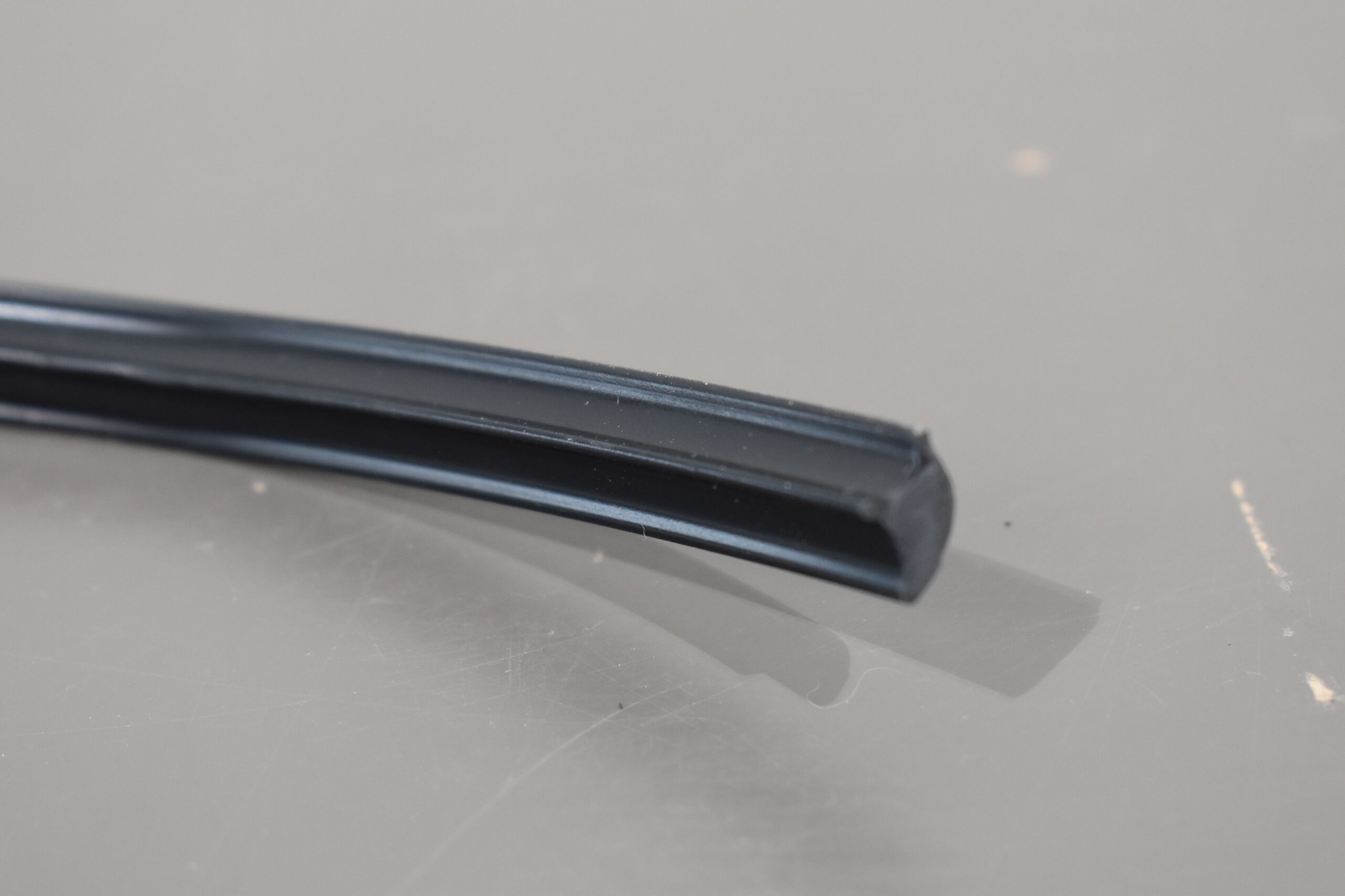 Dichtgummi / Füllergummi für Frontscheibe – Bild 5