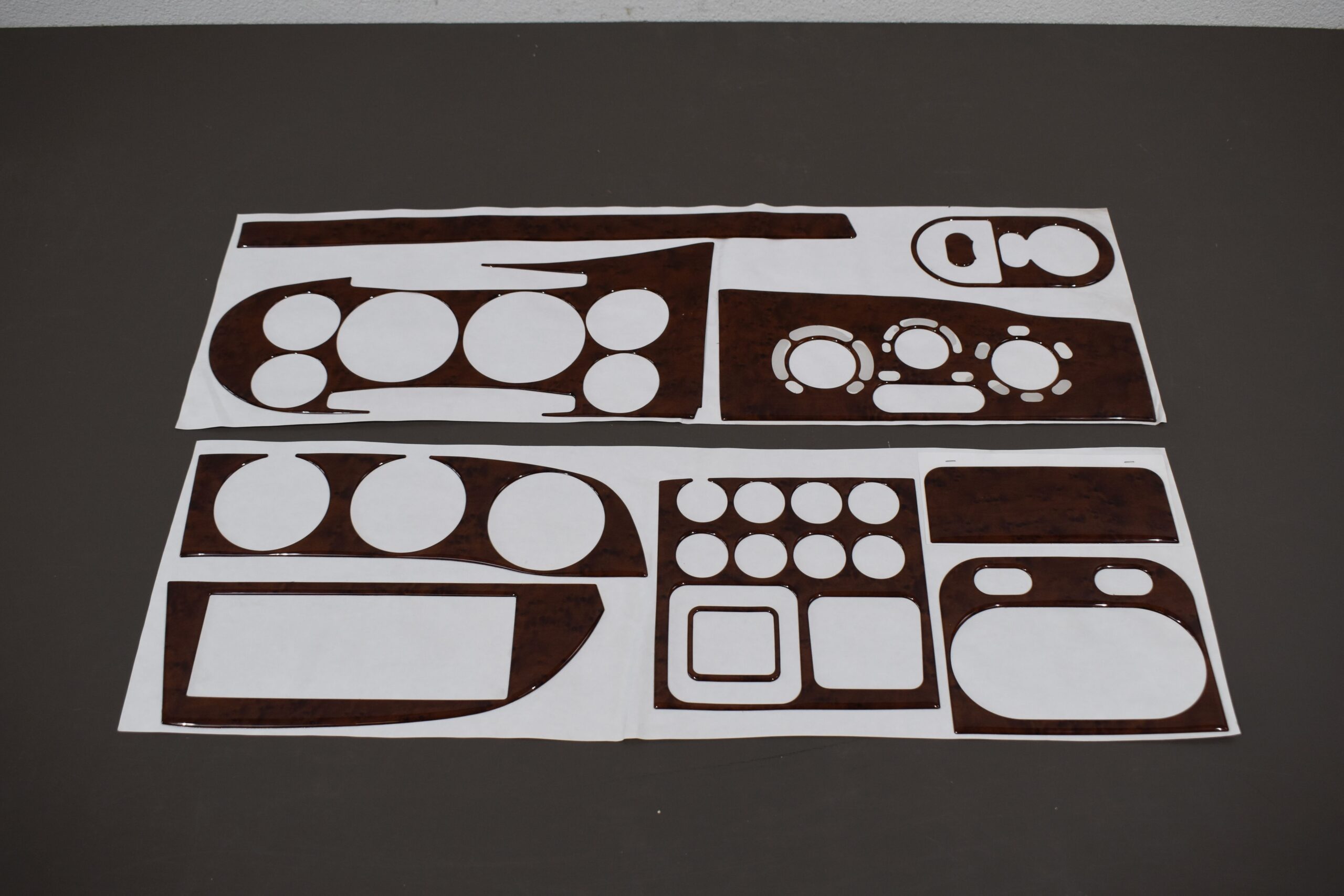 11 teiliges Dekor für Iveco Daily; ab BJ 11.2000 – Bild 2