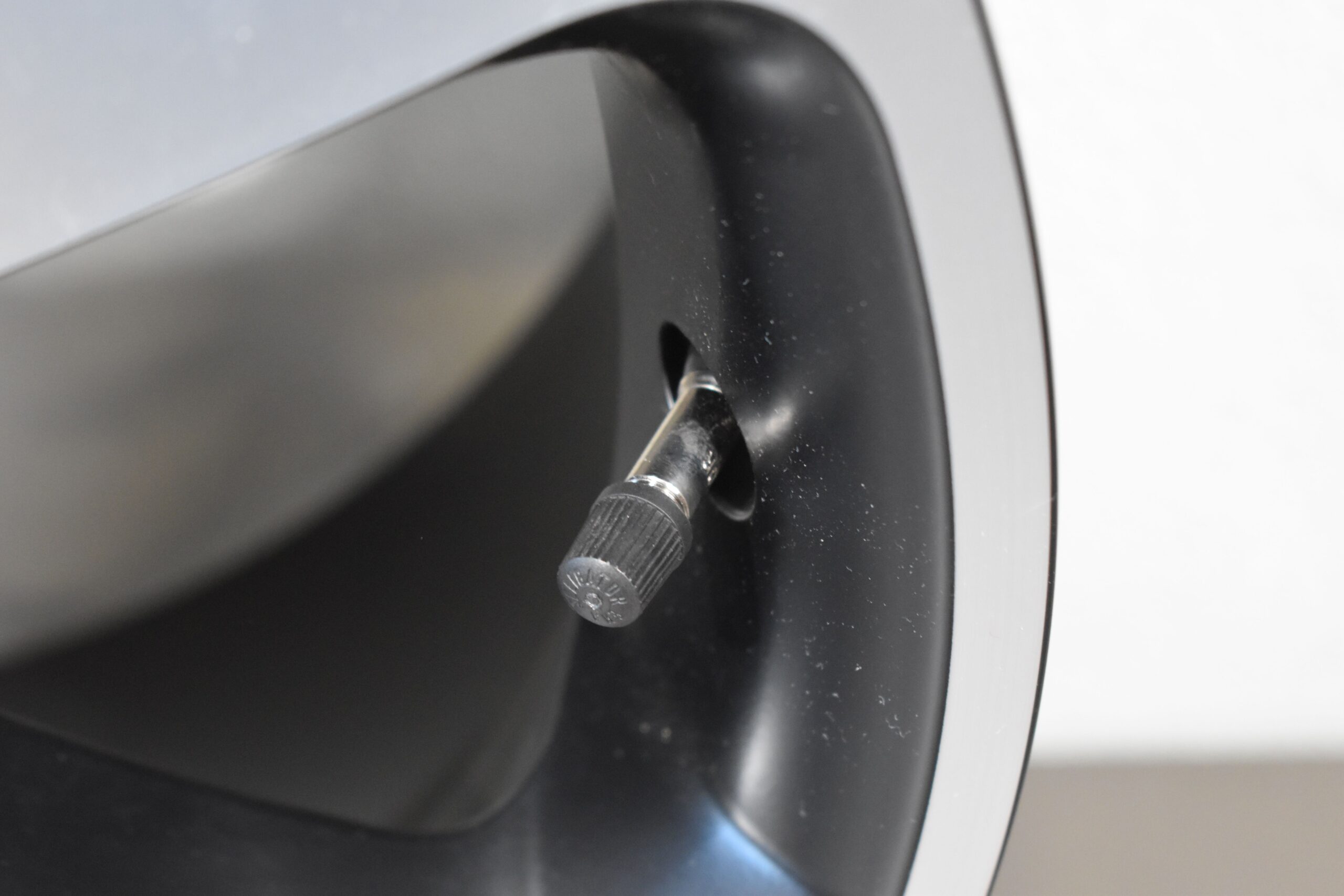 Goldschmitt Felge 18 Zoll; Niesmann und Bischoff Emblem Nabendeckel – Bild 4