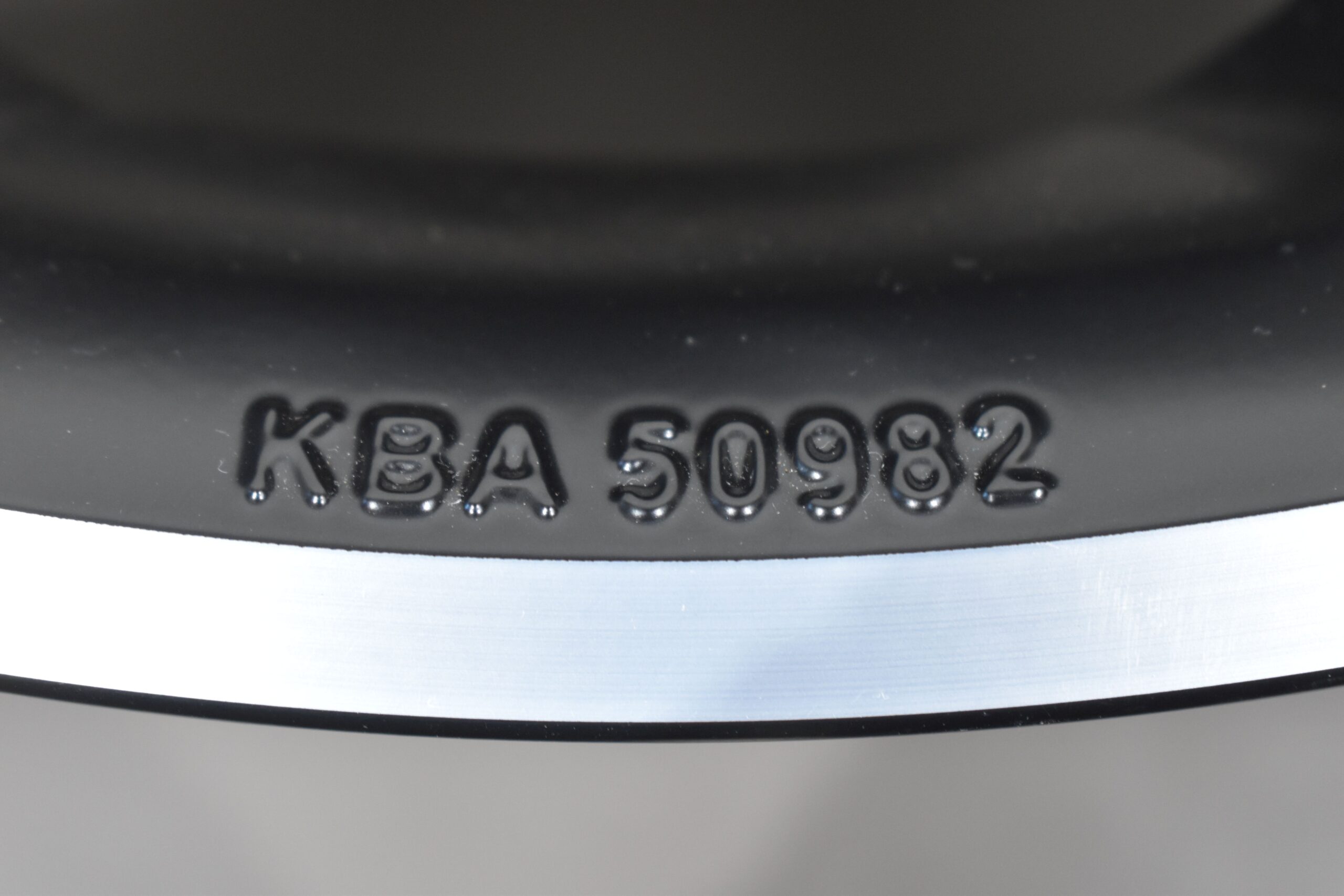 Goldschmitt Felge 18 Zoll; Niesmann und Bischoff Emblem Nabendeckel – Bild 10