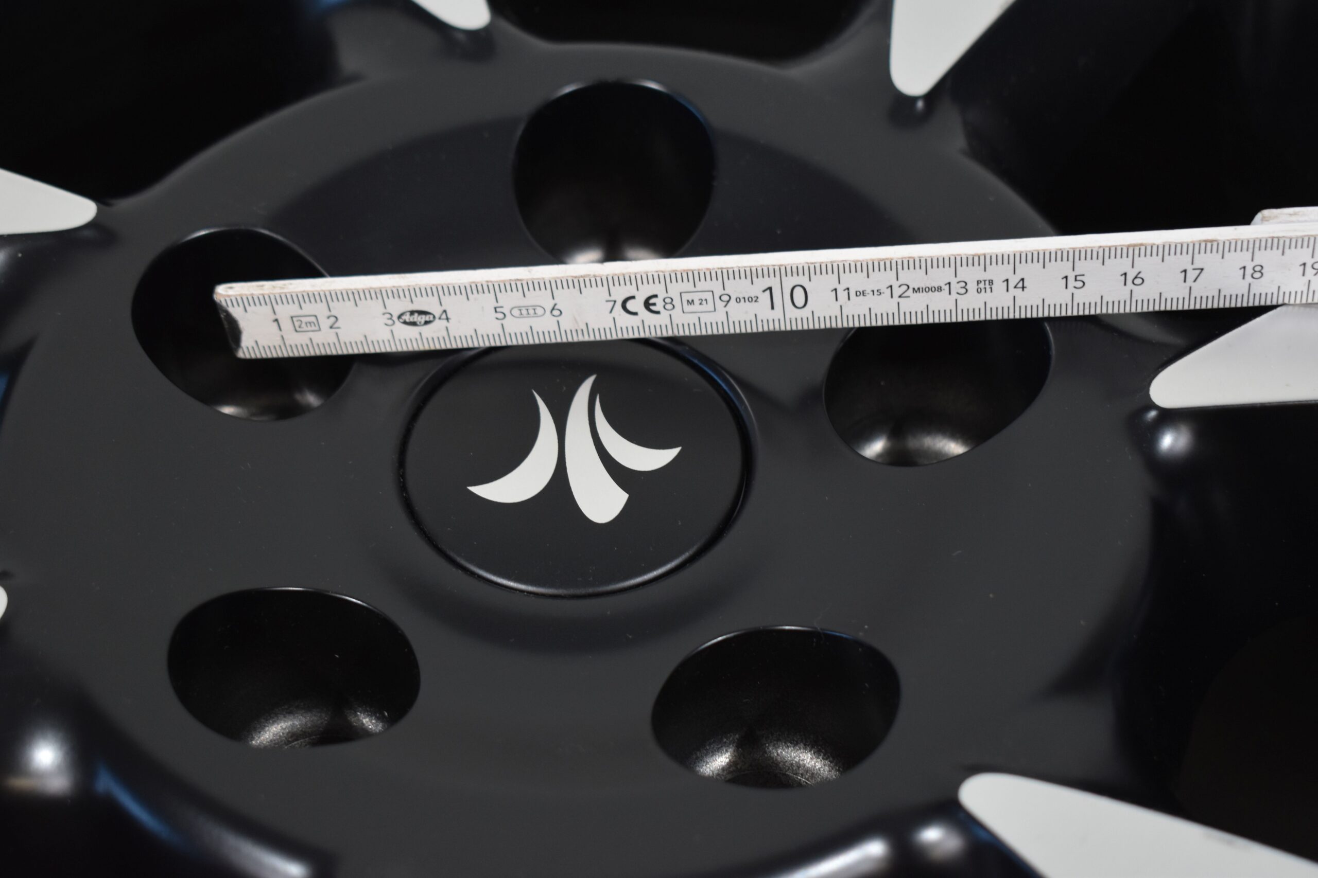 Goldschmitt Felge 18 Zoll; Niesmann und Bischoff Emblem Nabendeckel – Bild 11