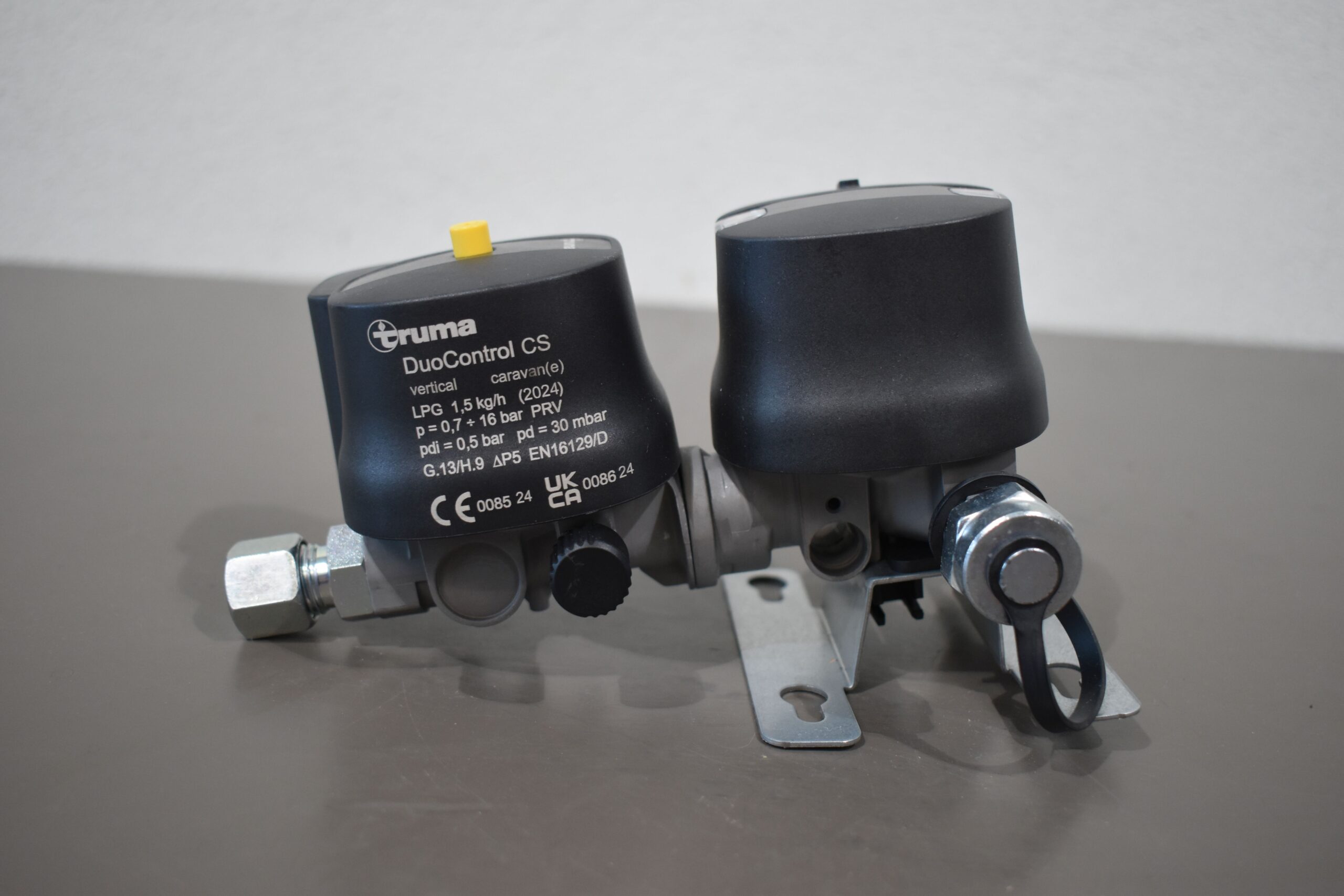 Truma Gasdruckregler Duo Control CS-Vertikal 10 GV 6 – Bild 3