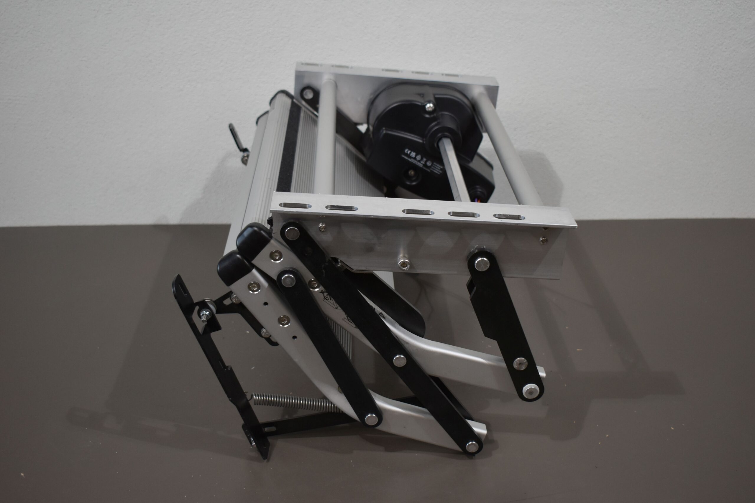 Thule Elektrisch ausfahrende Trittstufe Double Step 12Volt 500 I Smove – Bild 7