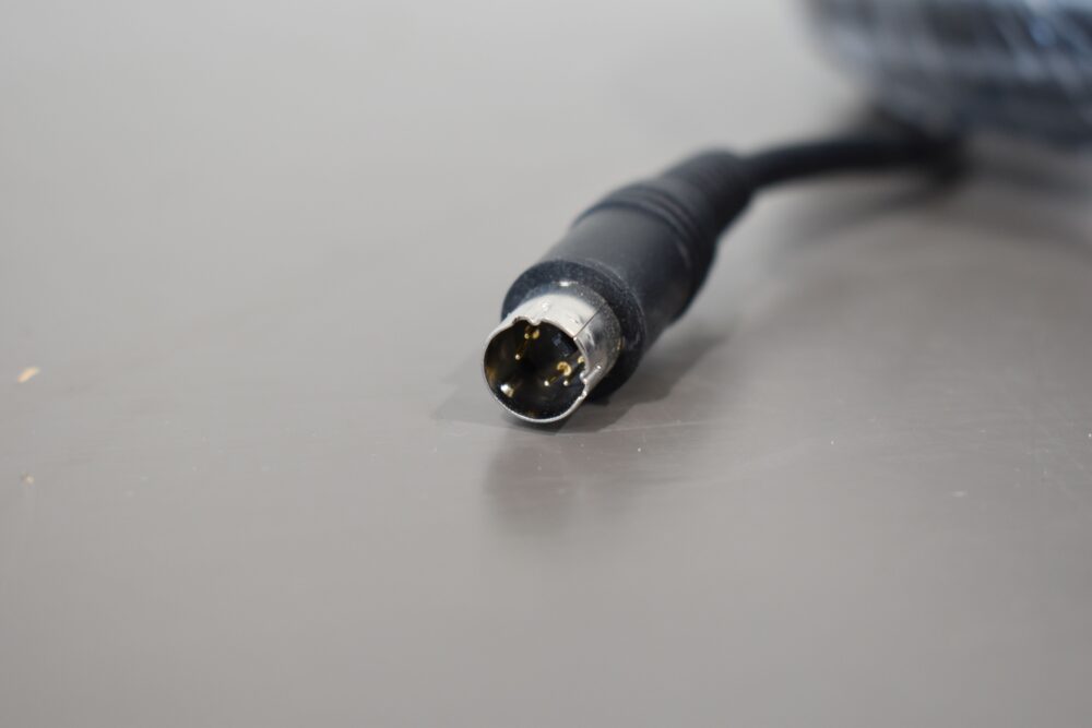 Axion Kameraleitung 20m; mit Schraubstecker – Bild 3