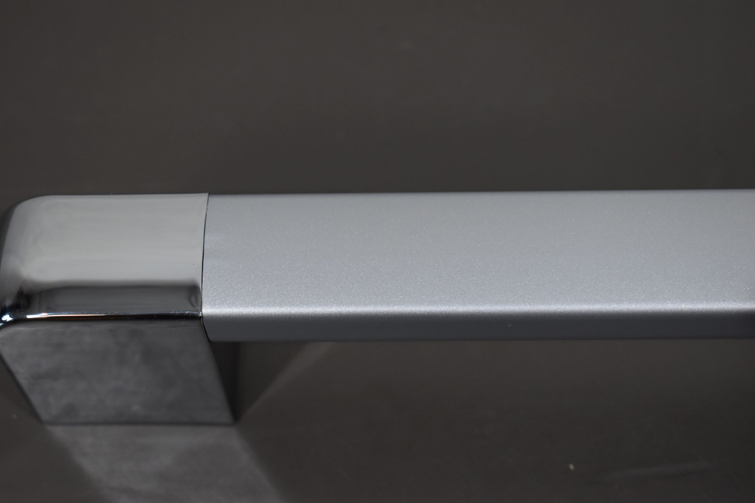 Niesmann und Bischoff Türeinstiegsgriff; grau – Bild 3