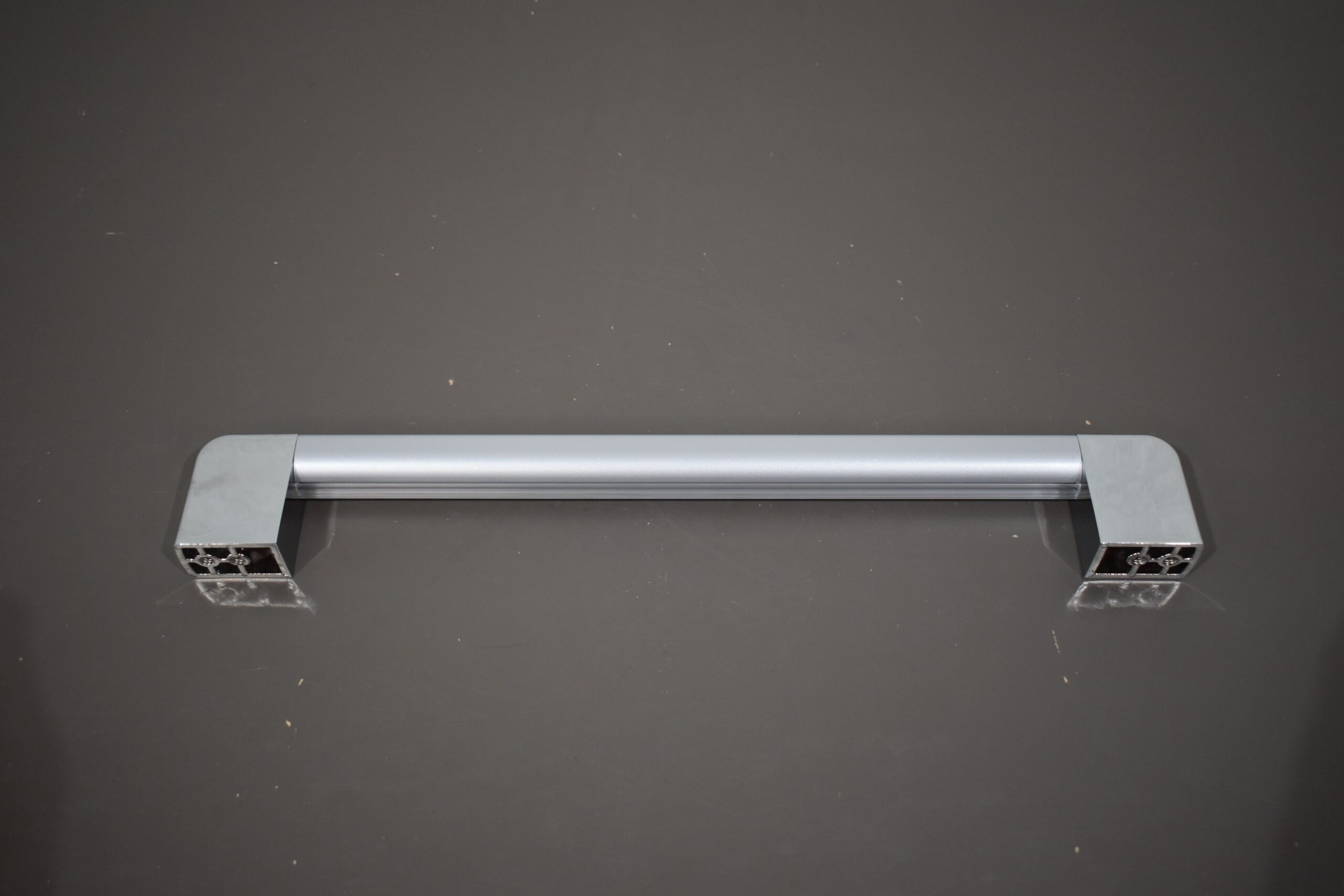 Niesmann und Bischoff Türeinstiegsgriff; grau – Bild 4