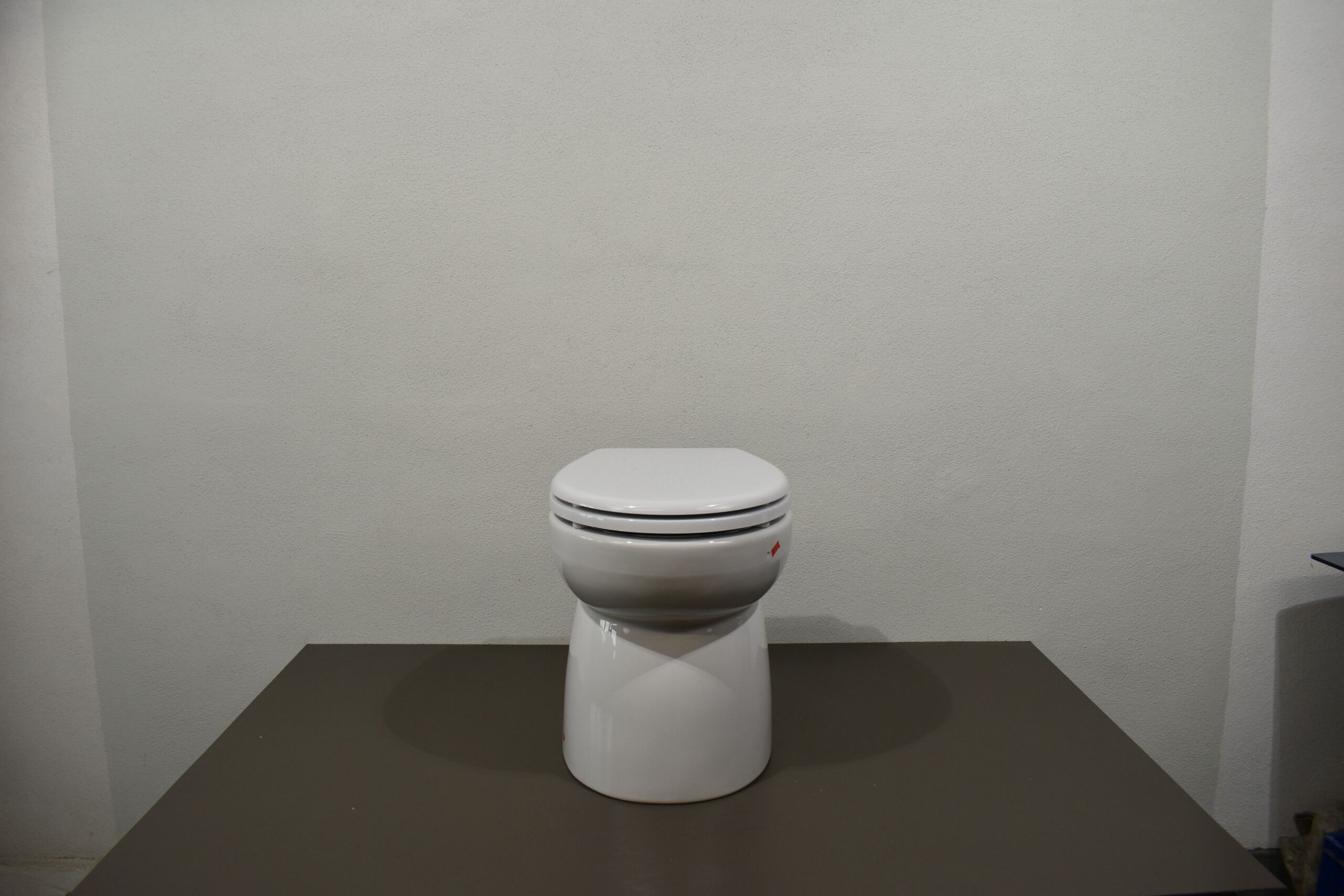 Zerhacker - Toilette Marine AB Silent für Wohnmobil