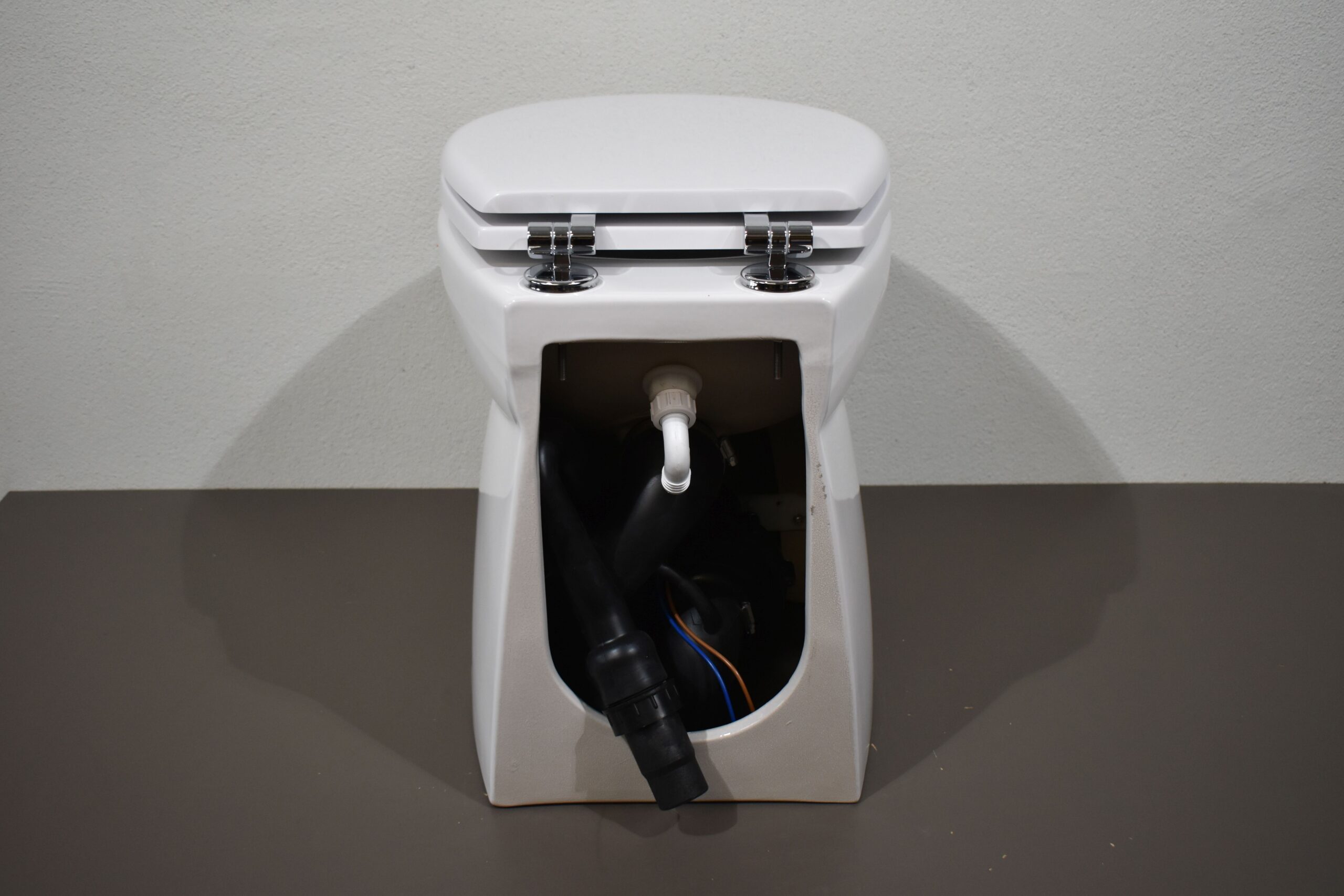 Zerhacker - Toilette Marine AB Silent für Wohnmobil – Bild 12