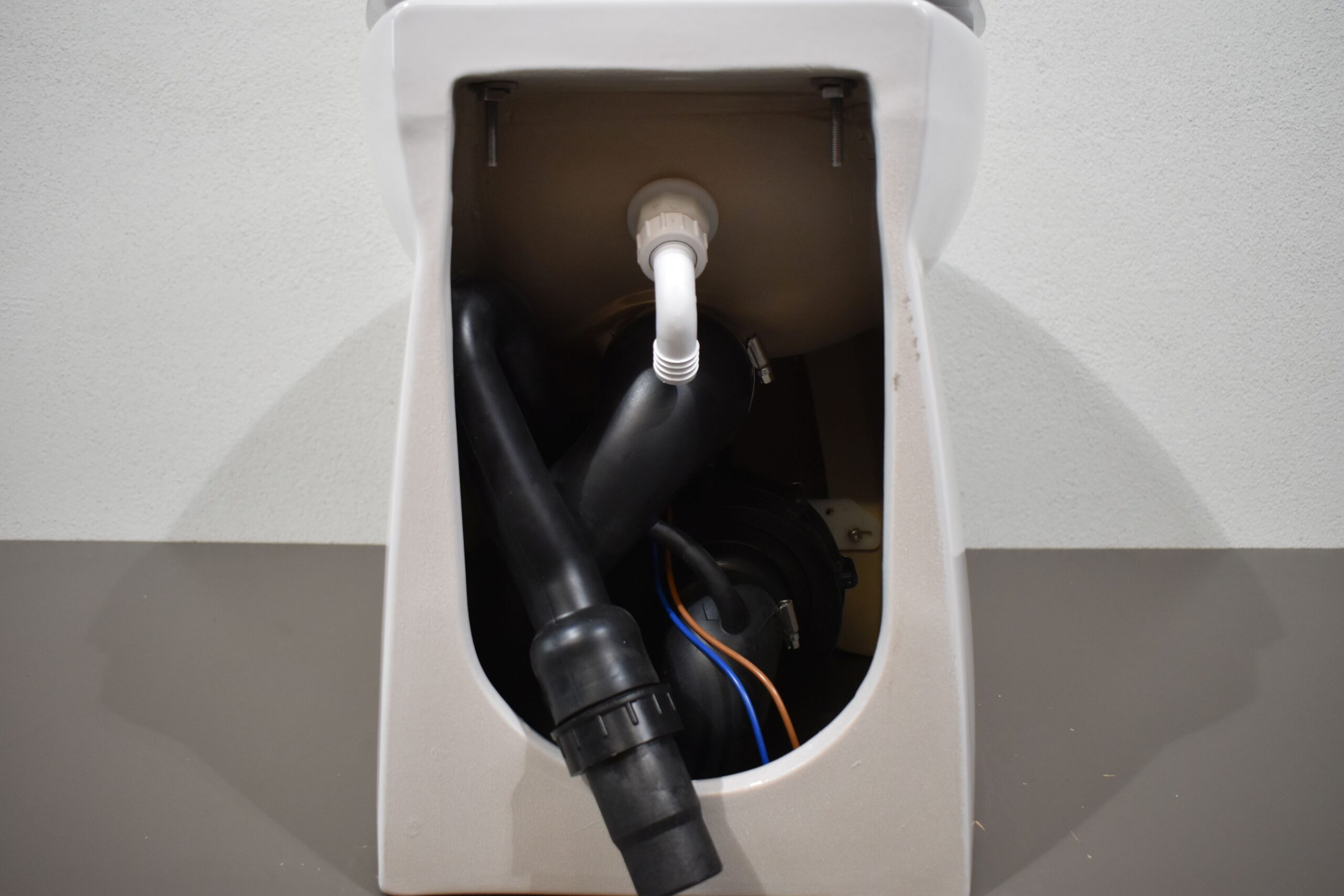 Zerhacker - Toilette Marine AB Silent für Wohnmobil – Bild 13