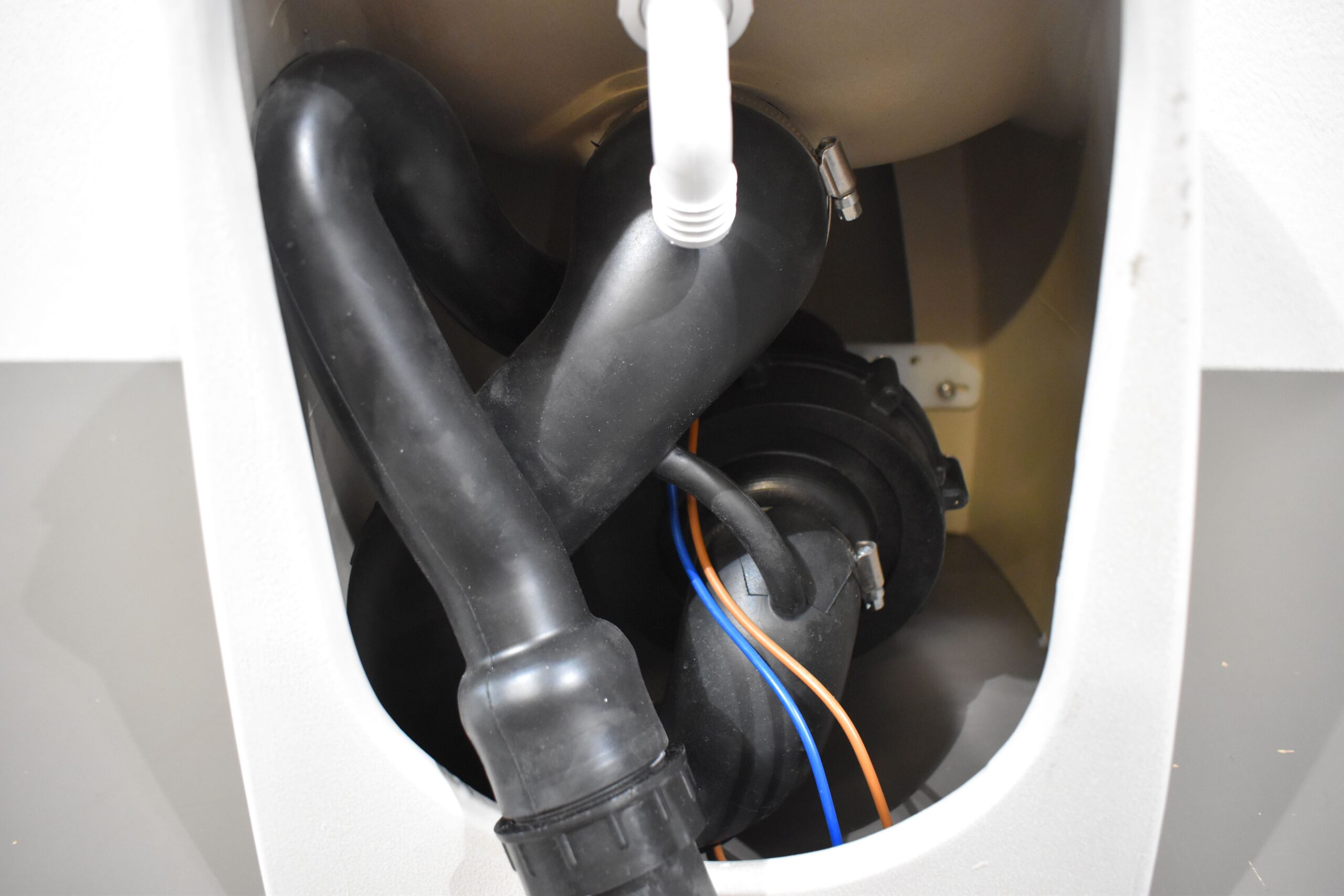 Zerhacker - Toilette Marine AB Silent für Wohnmobil – Bild 14