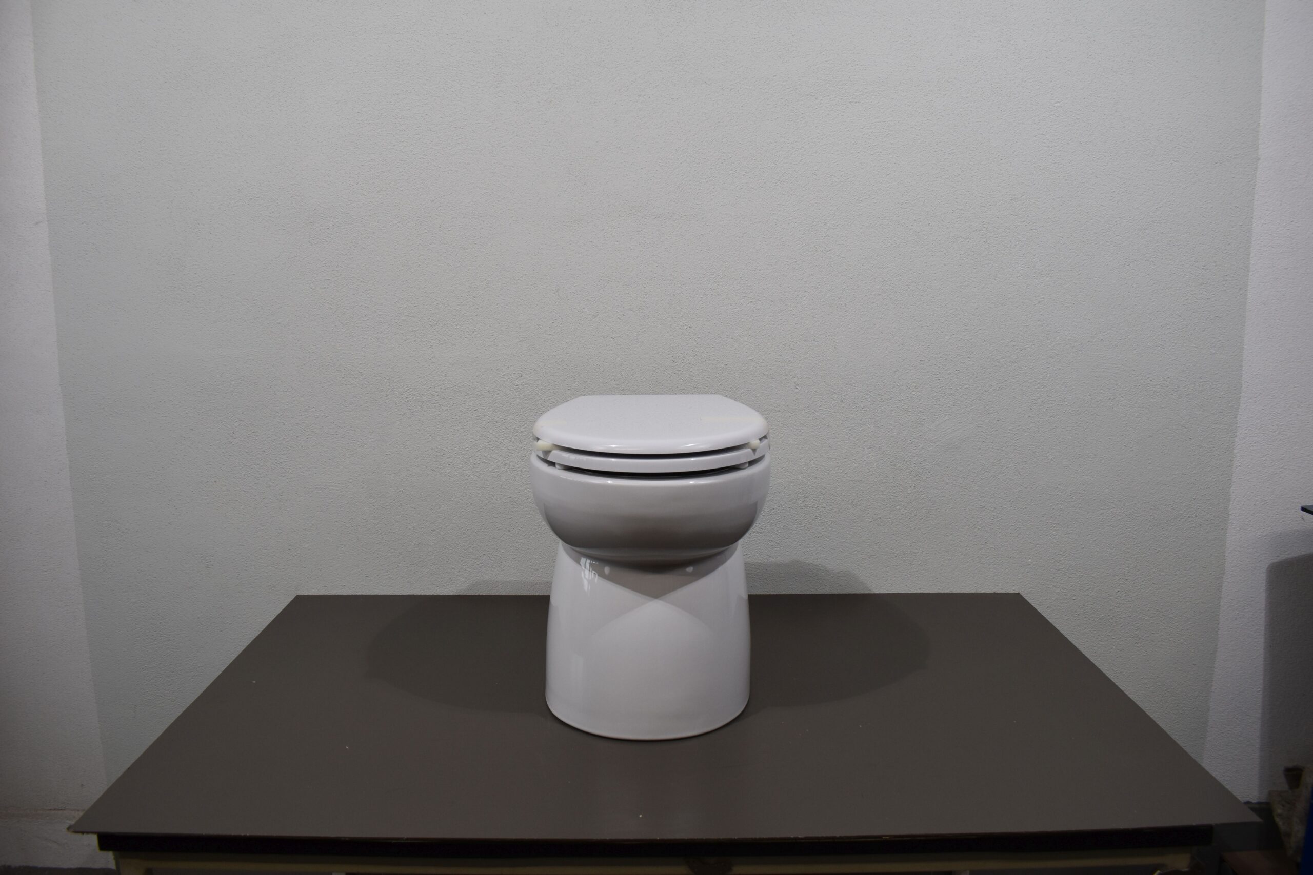 Zerhacker - Toilette Marine AB Silent für Wohnmobil