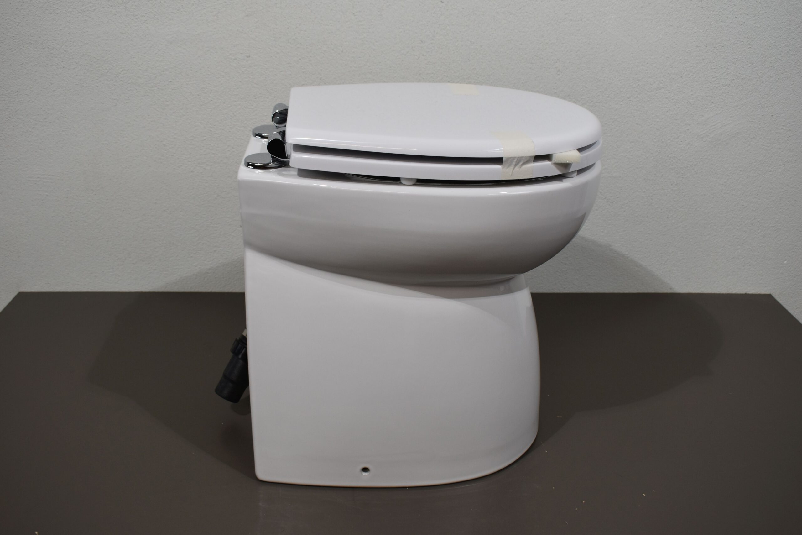Zerhacker - Toilette Marine AB Silent für Wohnmobil – Bild 8