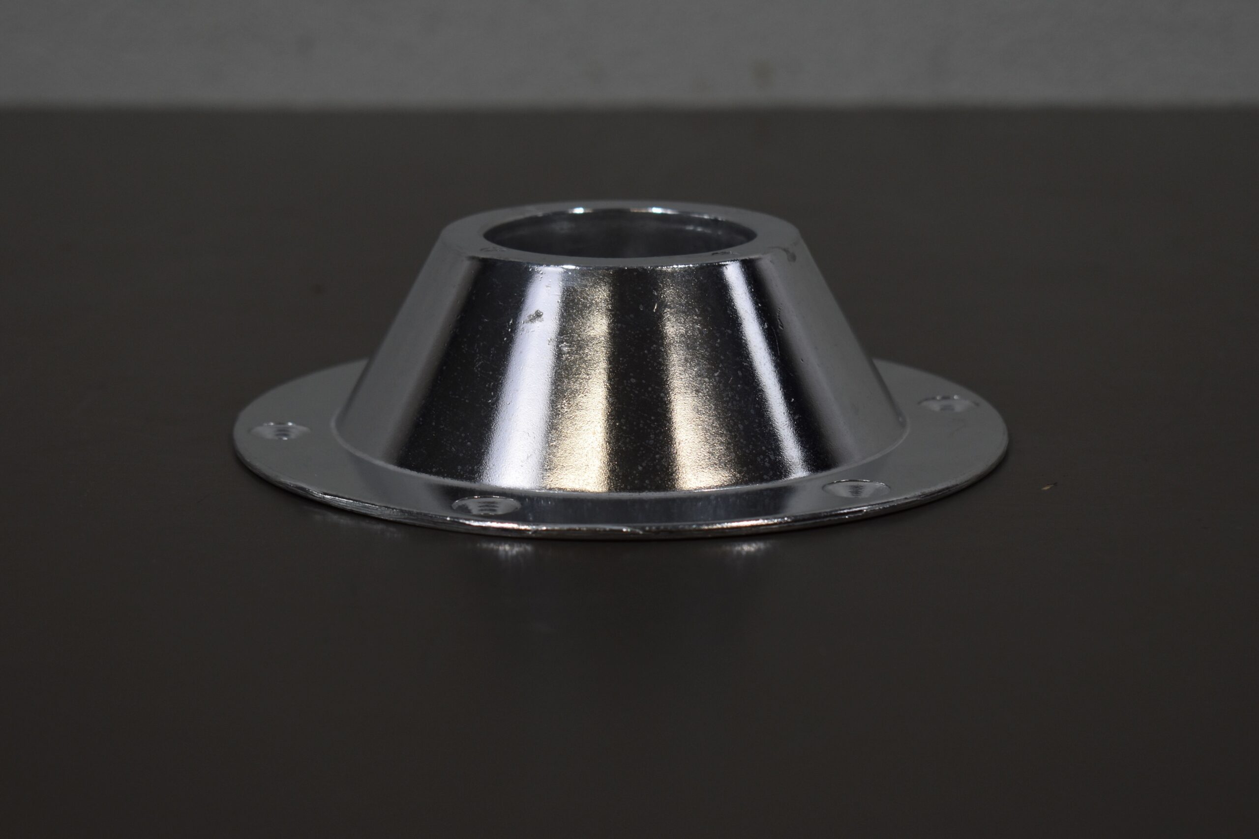 Tischsockel / Tischrosette für Stecktischfuß – Bild 5