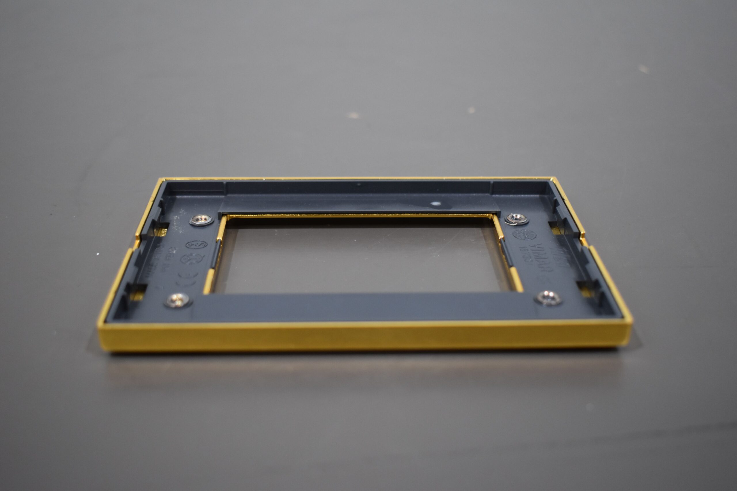 Vimar Abdeckrahmen; Gold – Bild 7