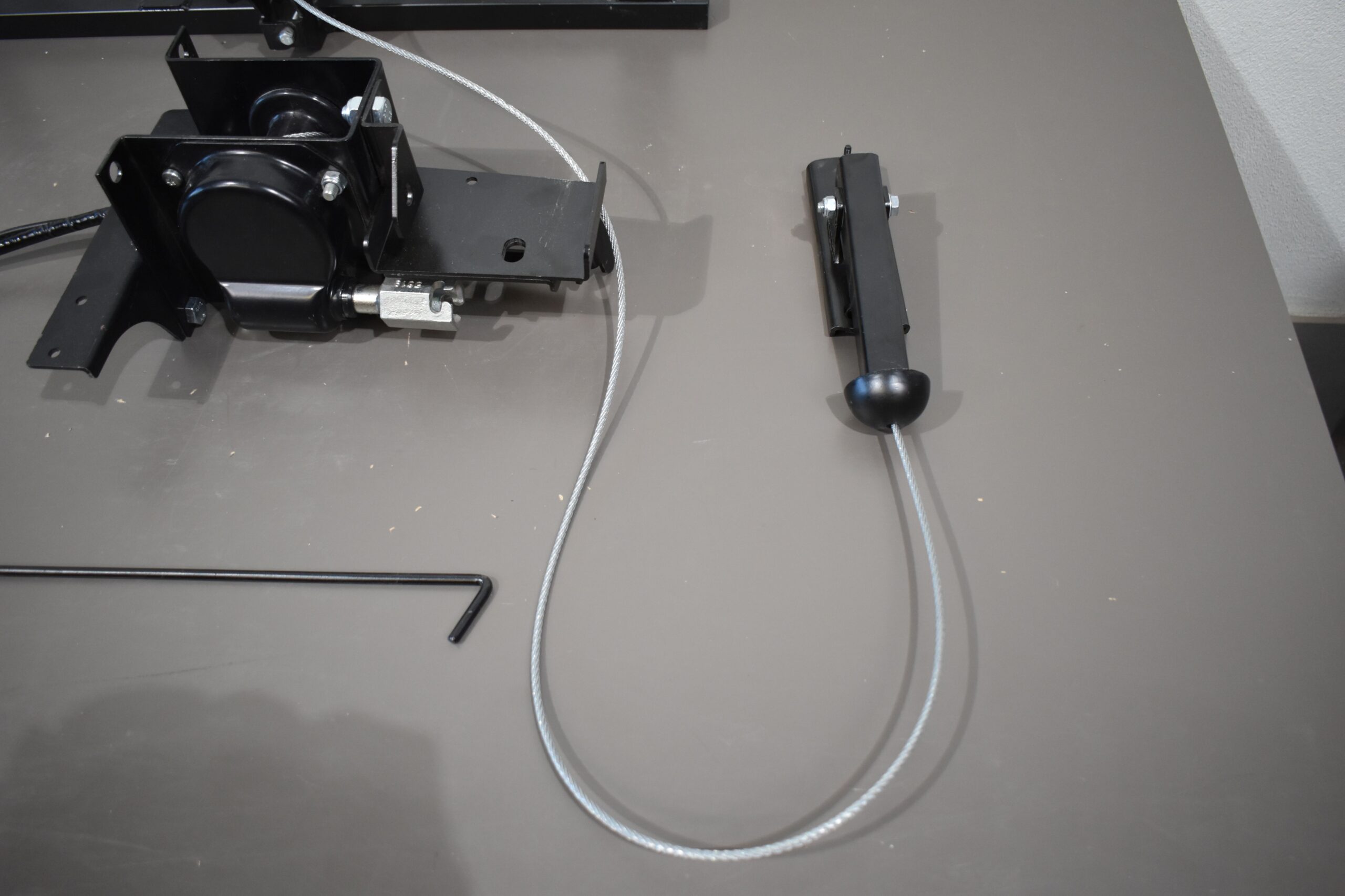 Reserverad Halterung mit Seilzug – Bild 5