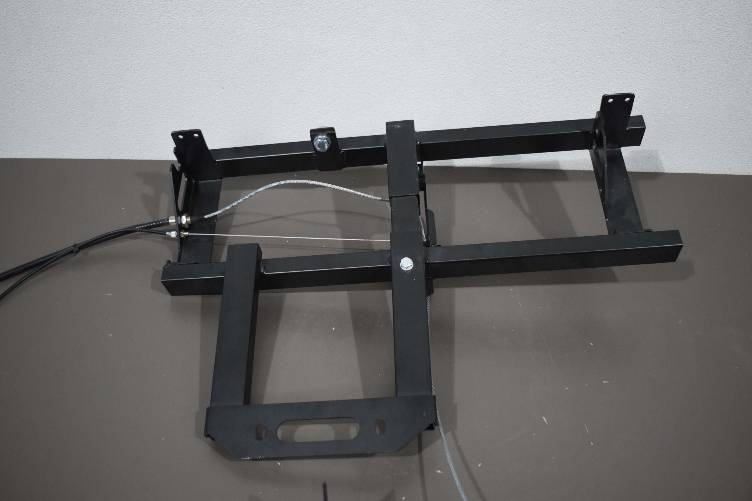 Reserverad Halterung mit Seilzug – Bild 8