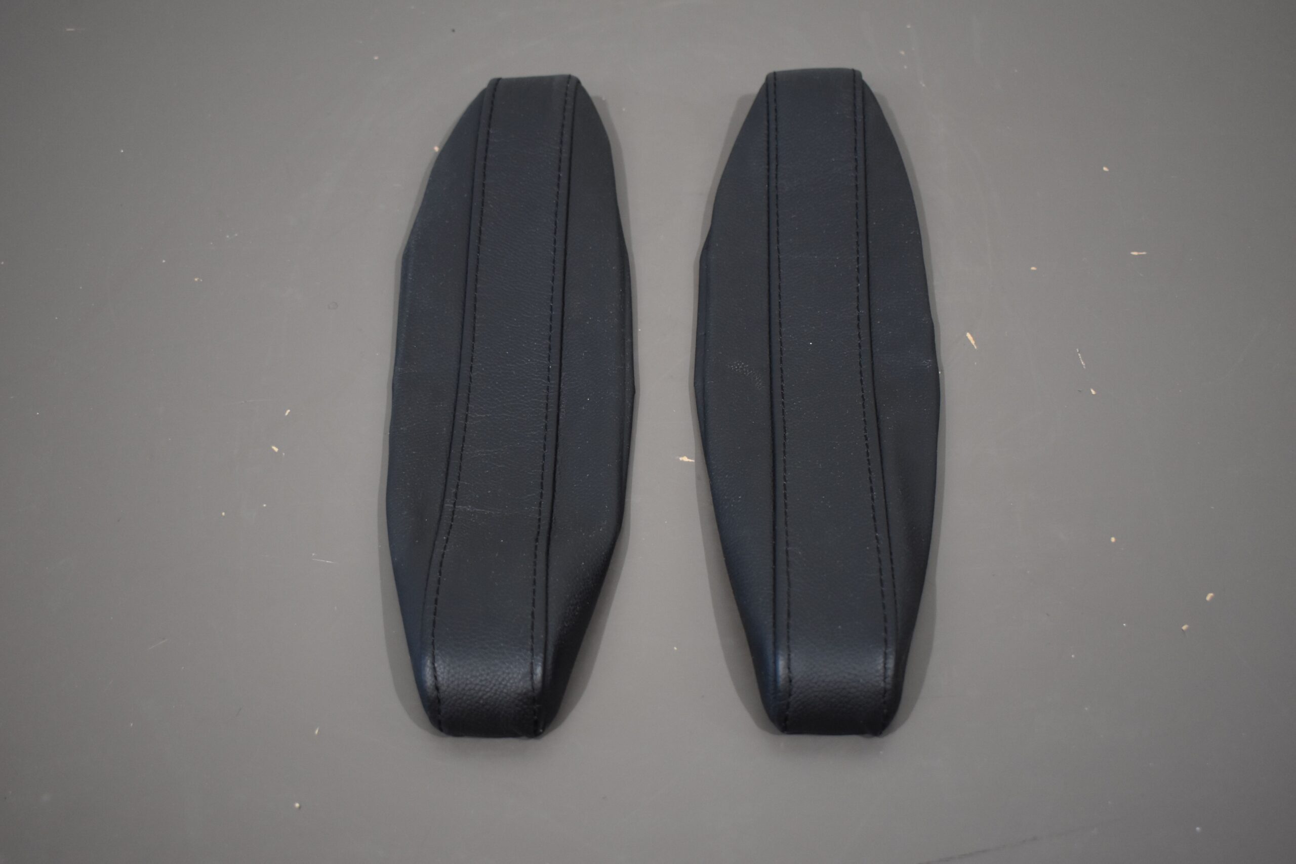 Leder Armlehnenbezug schwarz Wohnmobil 1 Paar – Bild 2