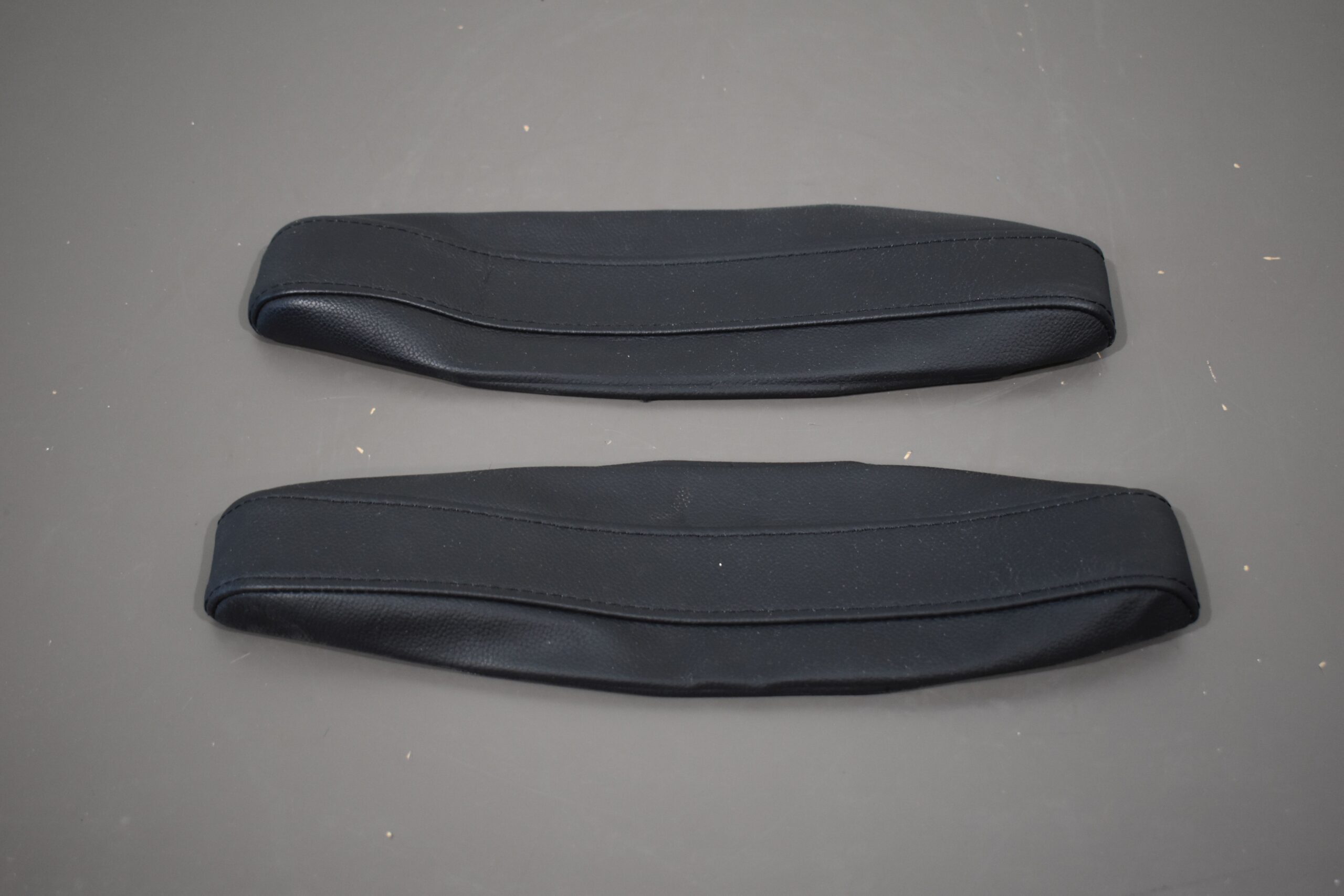 Leder Armlehnenbezug schwarz Wohnmobil 1 Paar – Bild 3