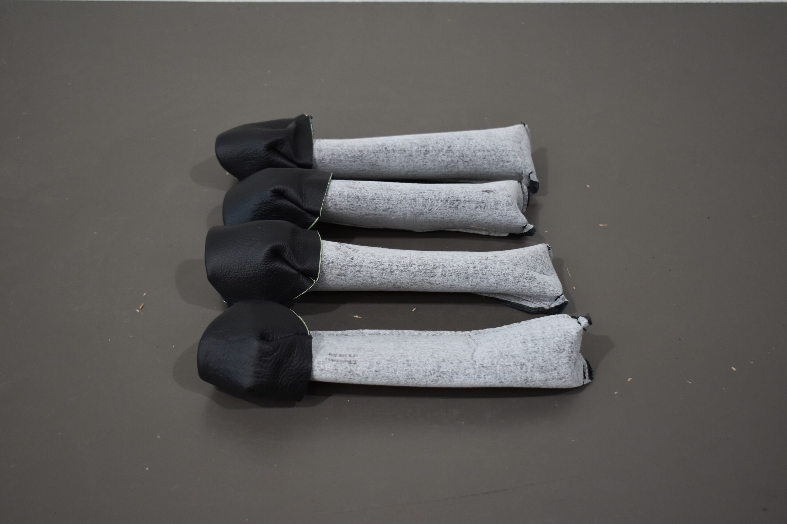 4 teilige Armlehnen Bezug FS / BFS Flair; schwarz – Bild 4