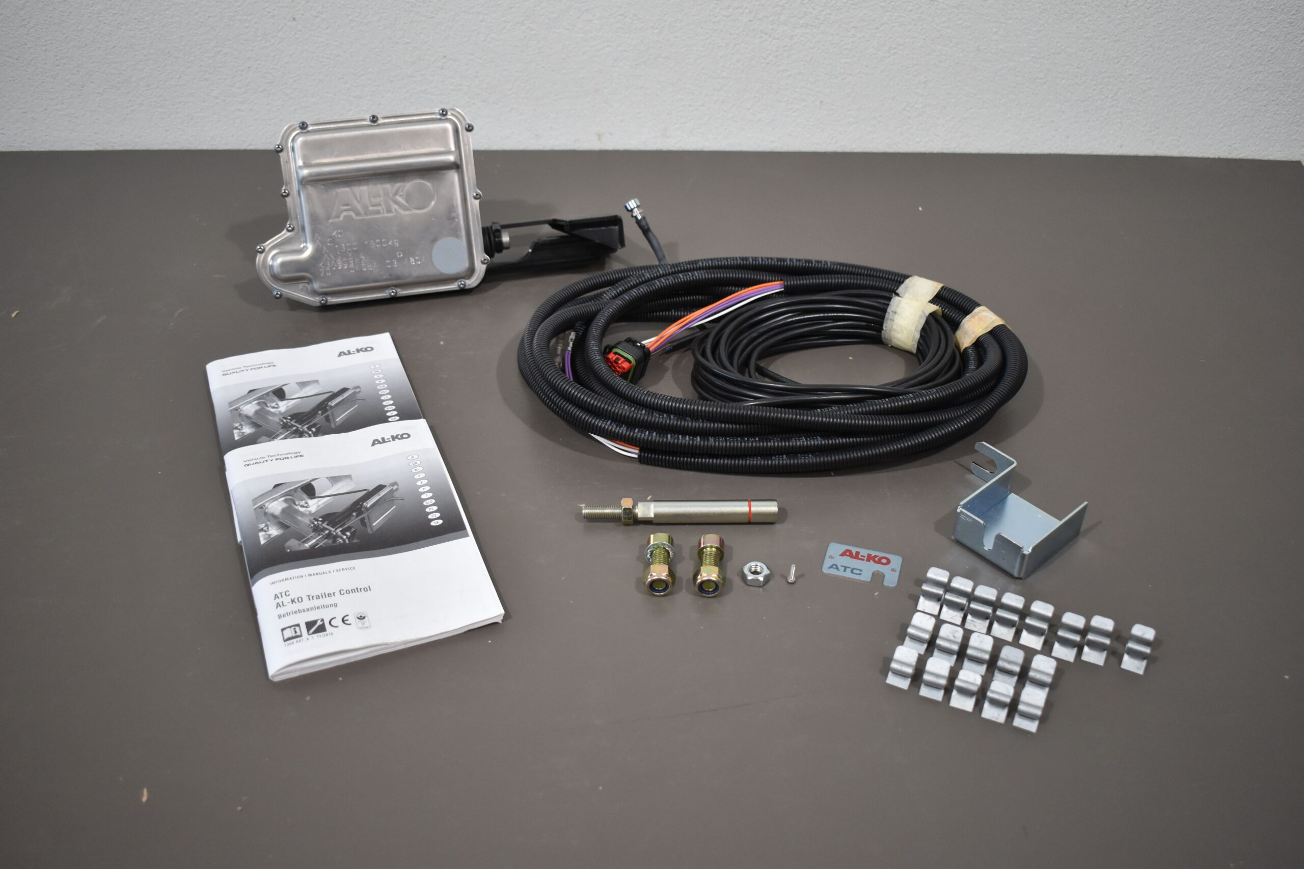 AL-KO ATC Trailer Control Elektronisches Notfallsystem für Anhänger 1300-1600 kg 1223161 – Bild 2