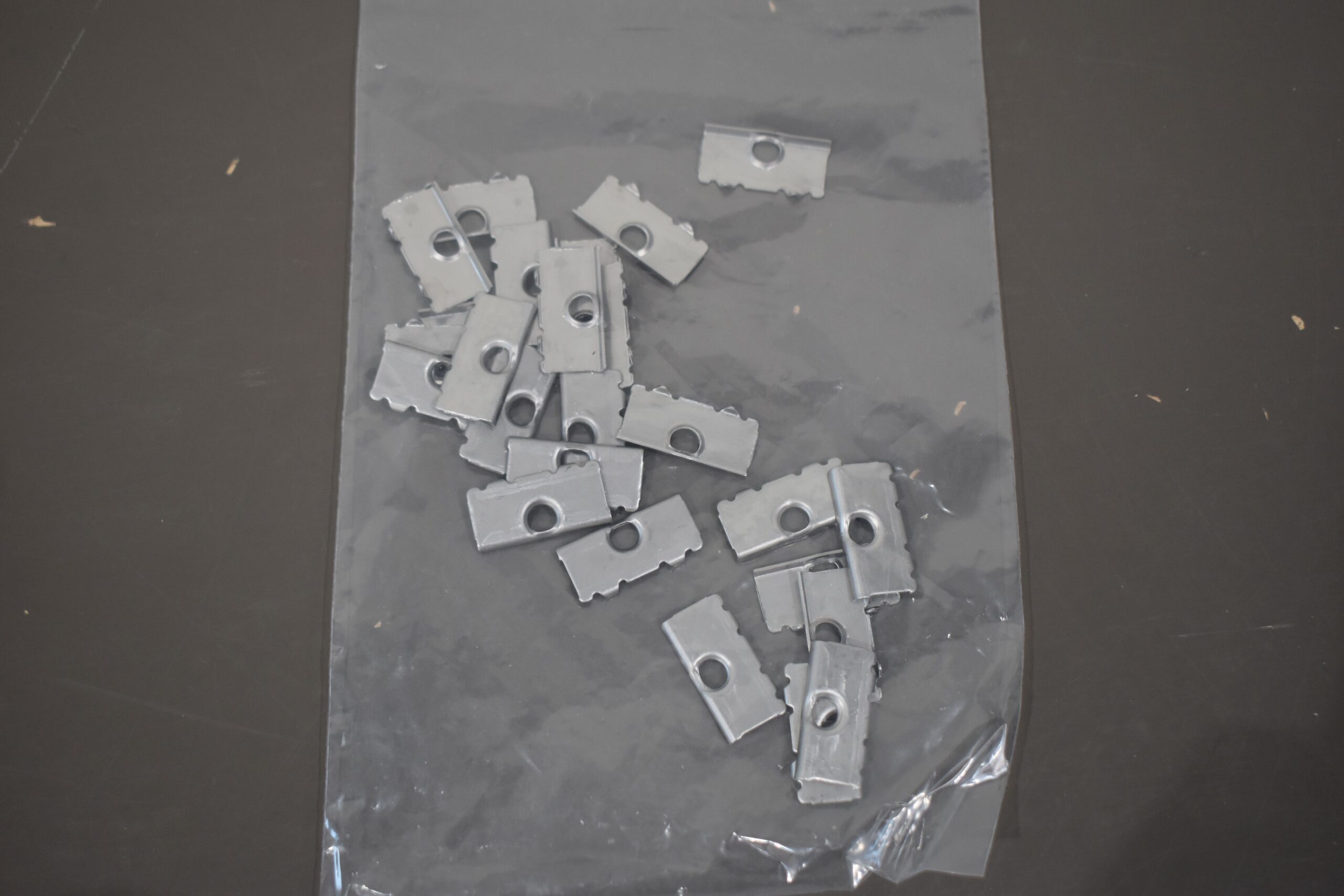 Mekuwa Poliplastic Gummiprofil für Ausstellfenster; 6m – Bild 7