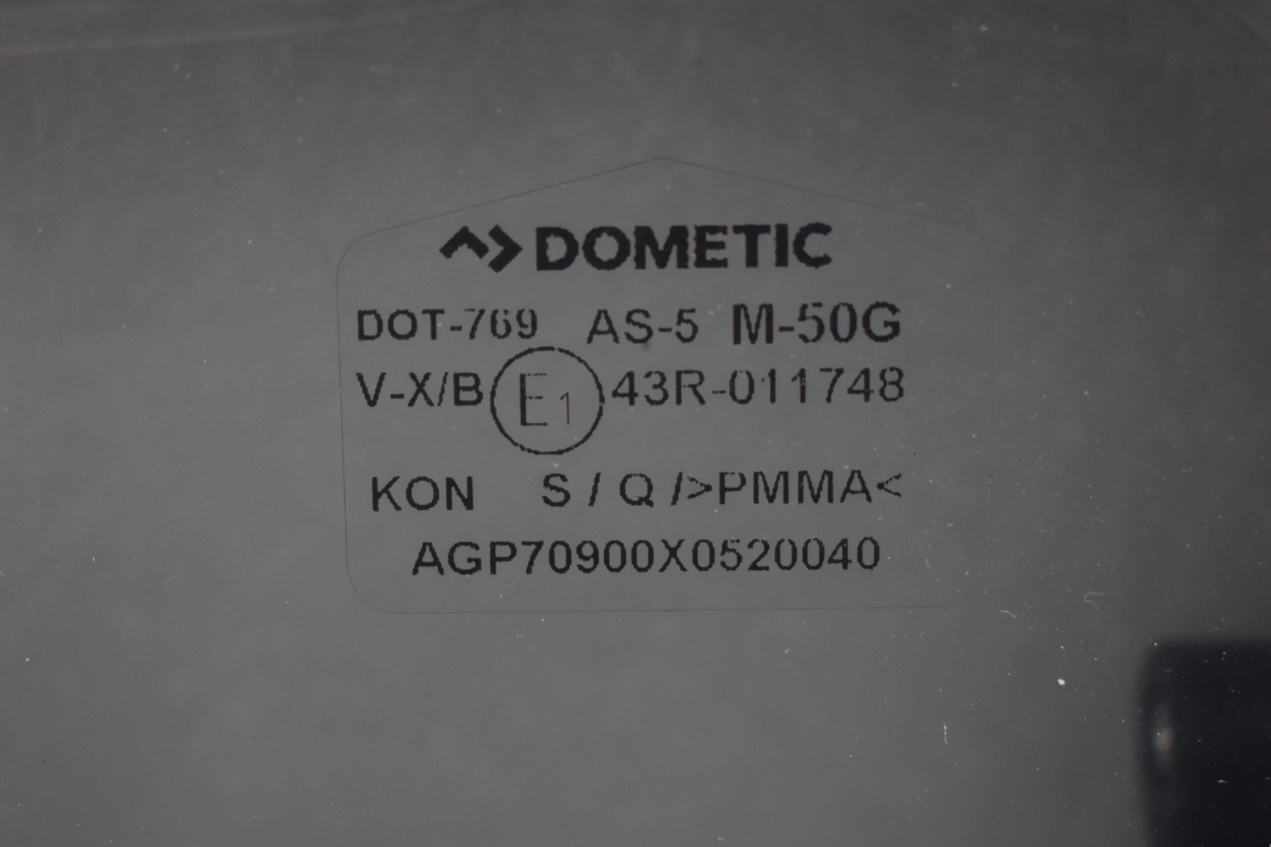 Dometic S7P Ausstellfenster 900x520mm – Bild 4