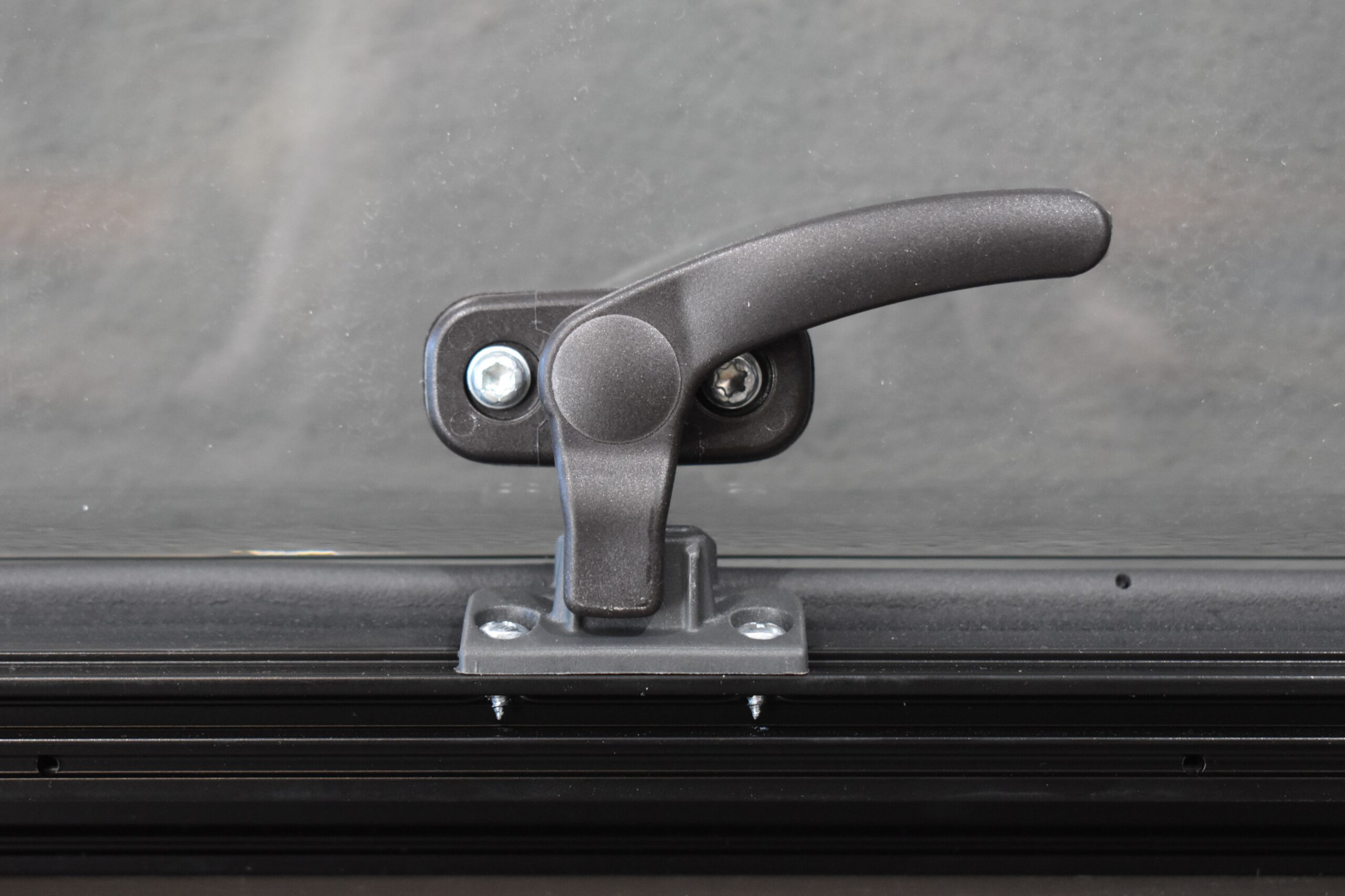 Dometic S7P Ausstellfenster 900x520mm – Bild 7