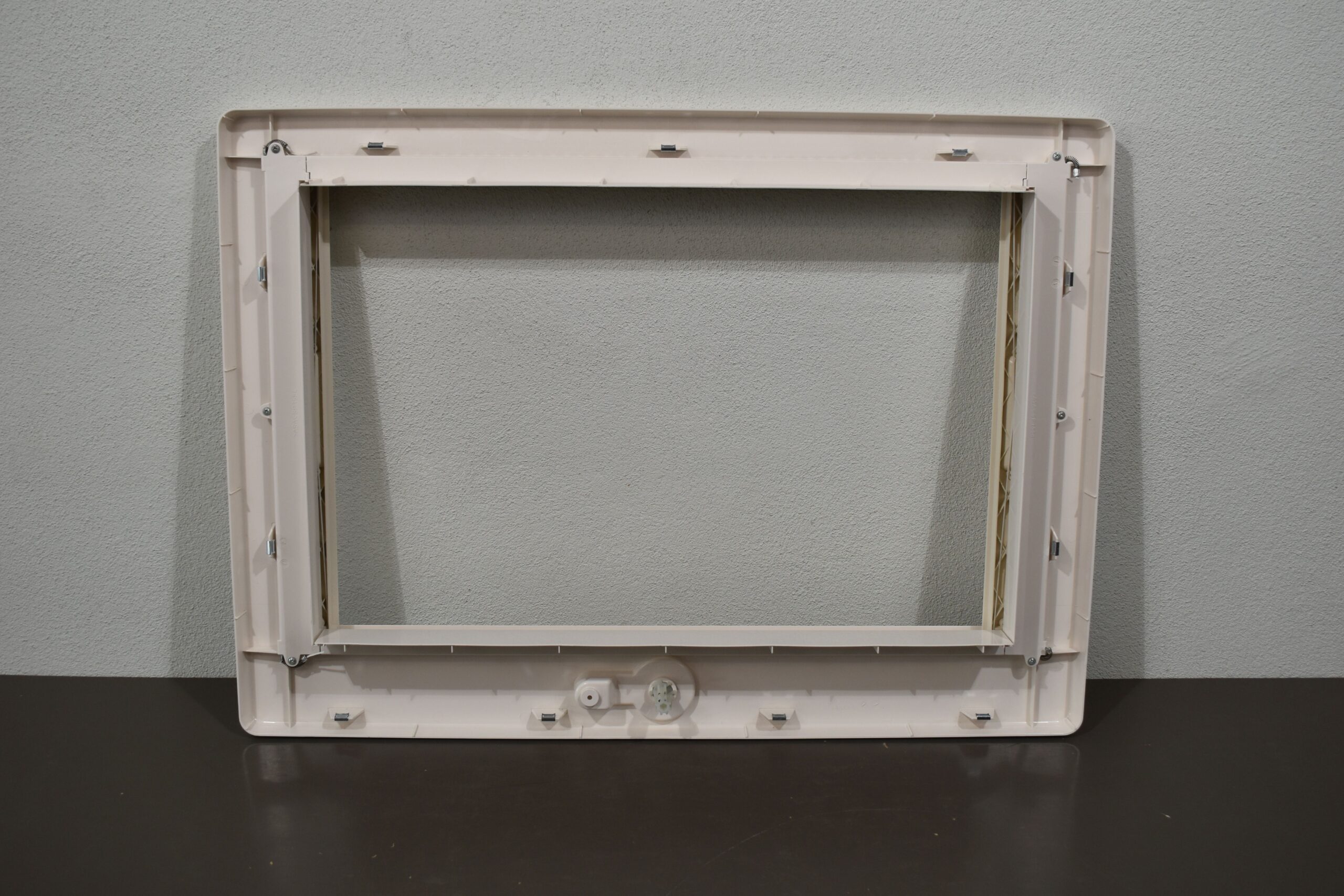 Dometic Midi Heki Innenrahmen für Dachhaube 700x500mm – Bild 6