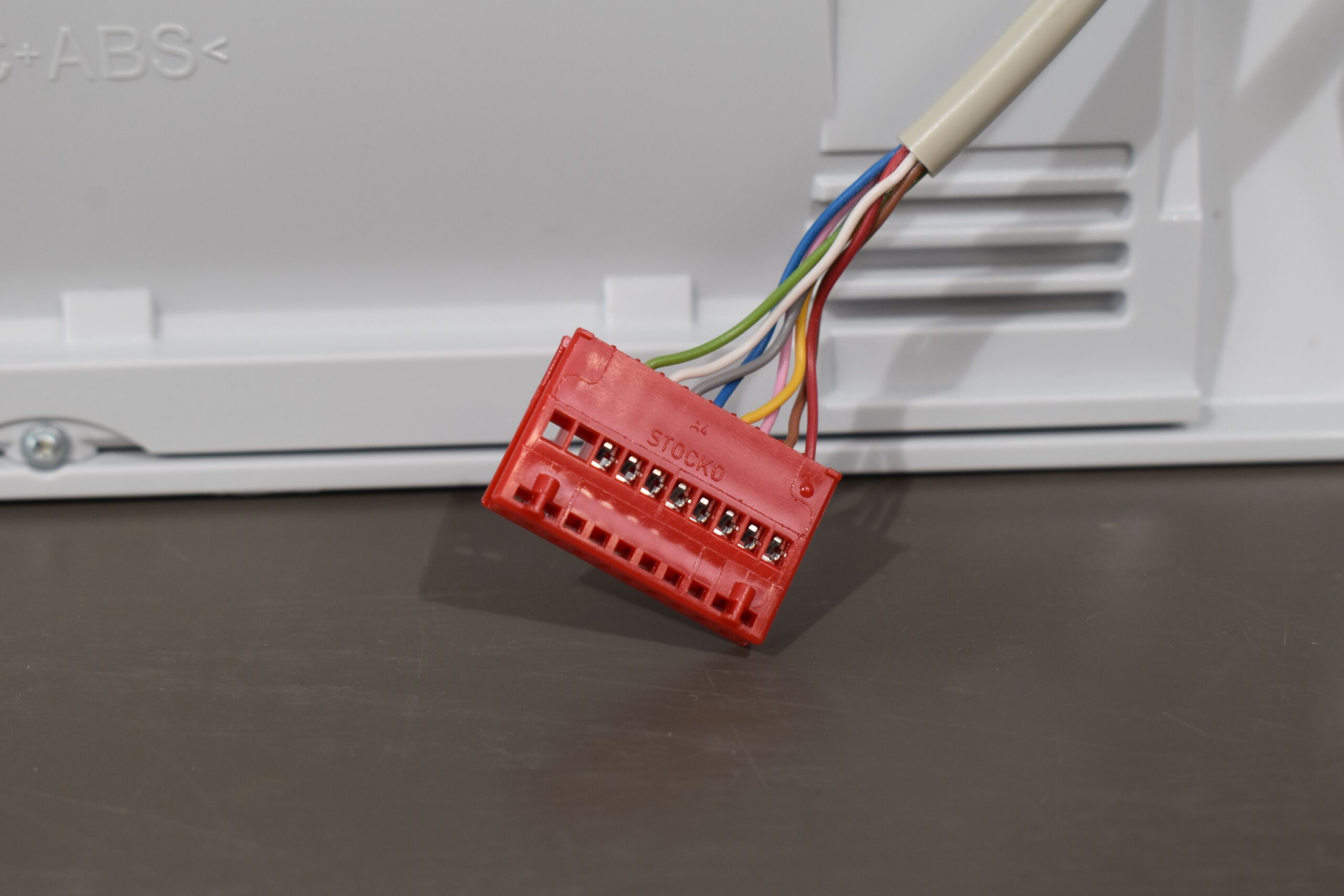 Truma Aventa Comfort Klimaanlage mit Luftverteiler – Bild 12