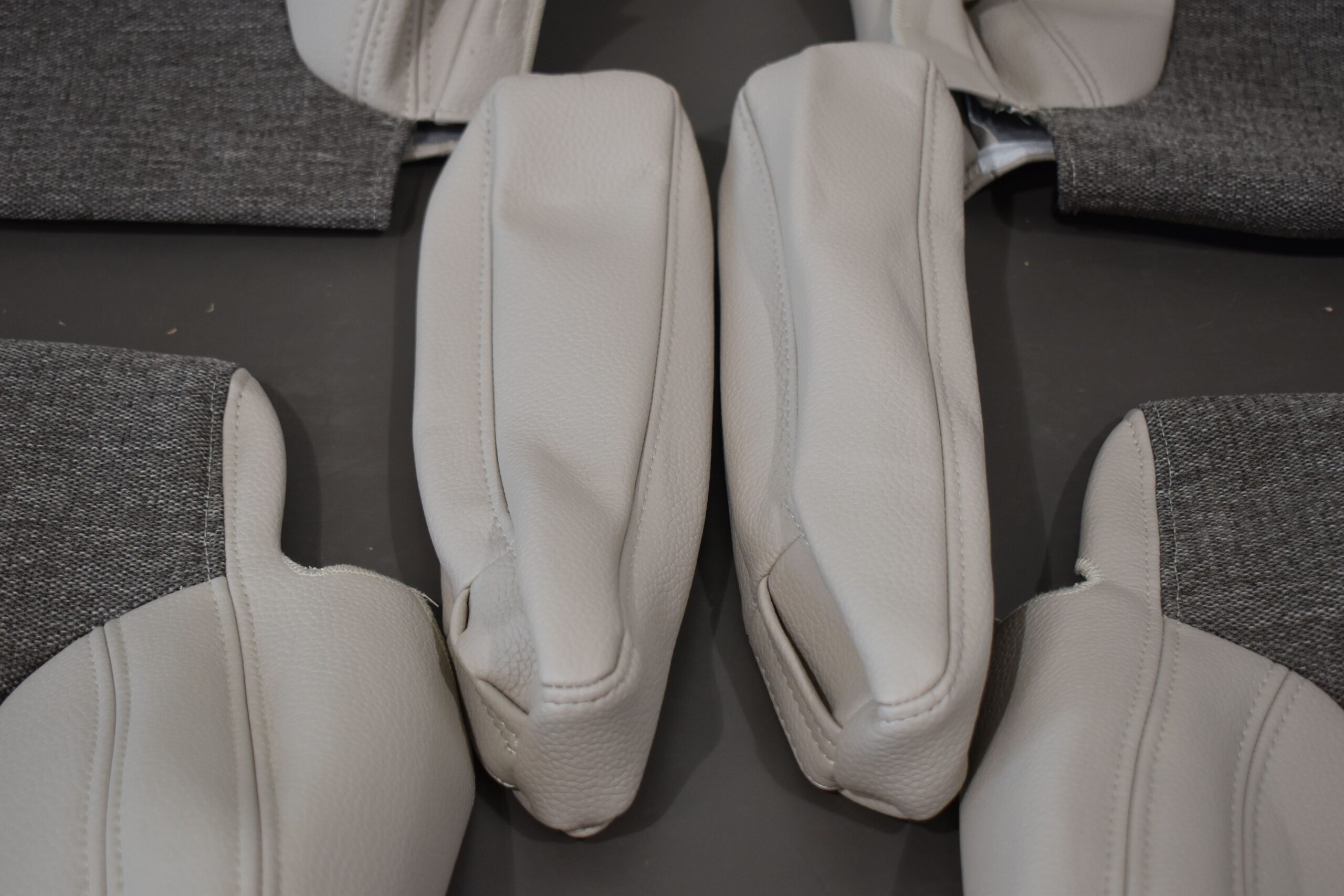 Karmann Mobil Sitzbezug-Set; Fahrer- / Beifahrersitz – Bild 5