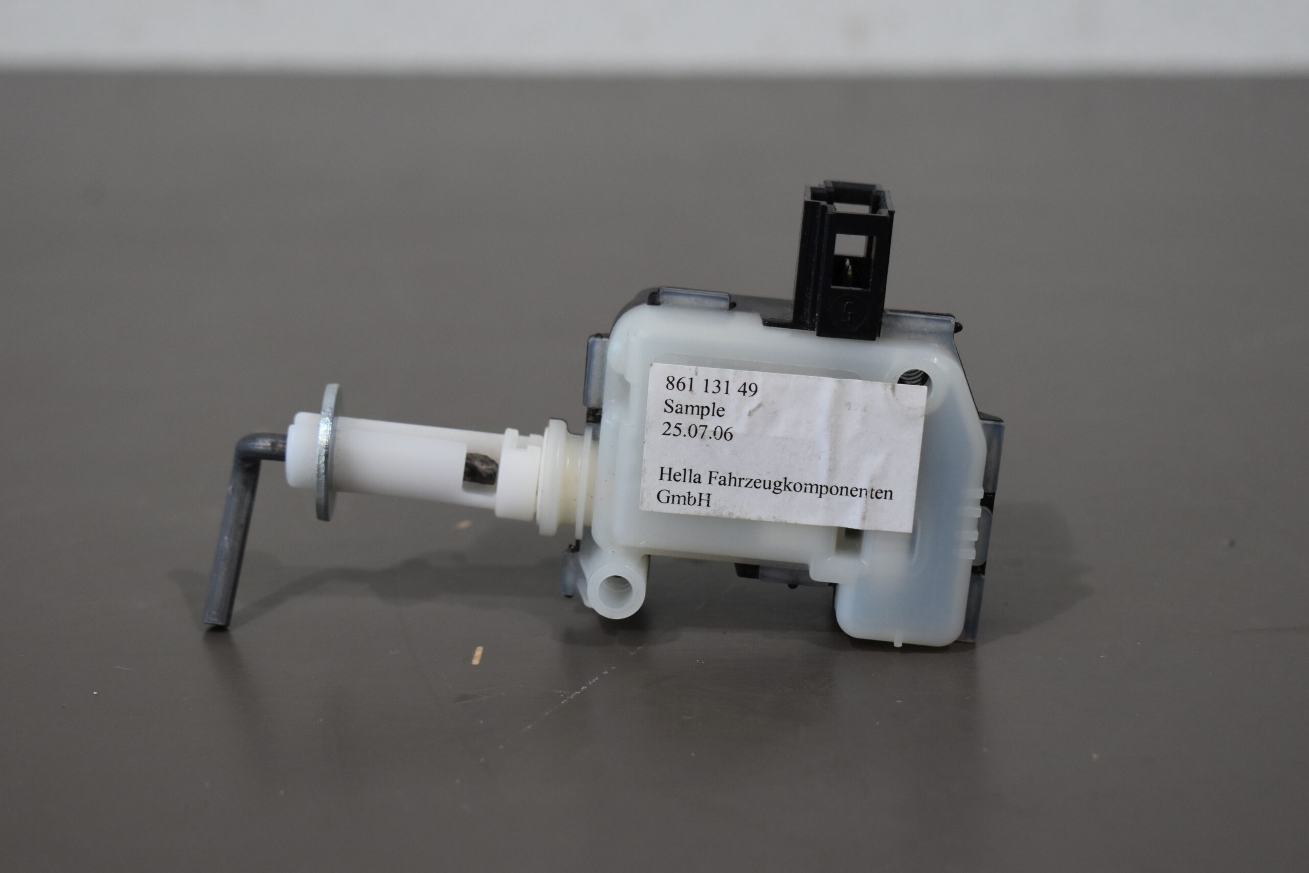 Hella Stellmotor für Fahrertür IM1 – Bild 2