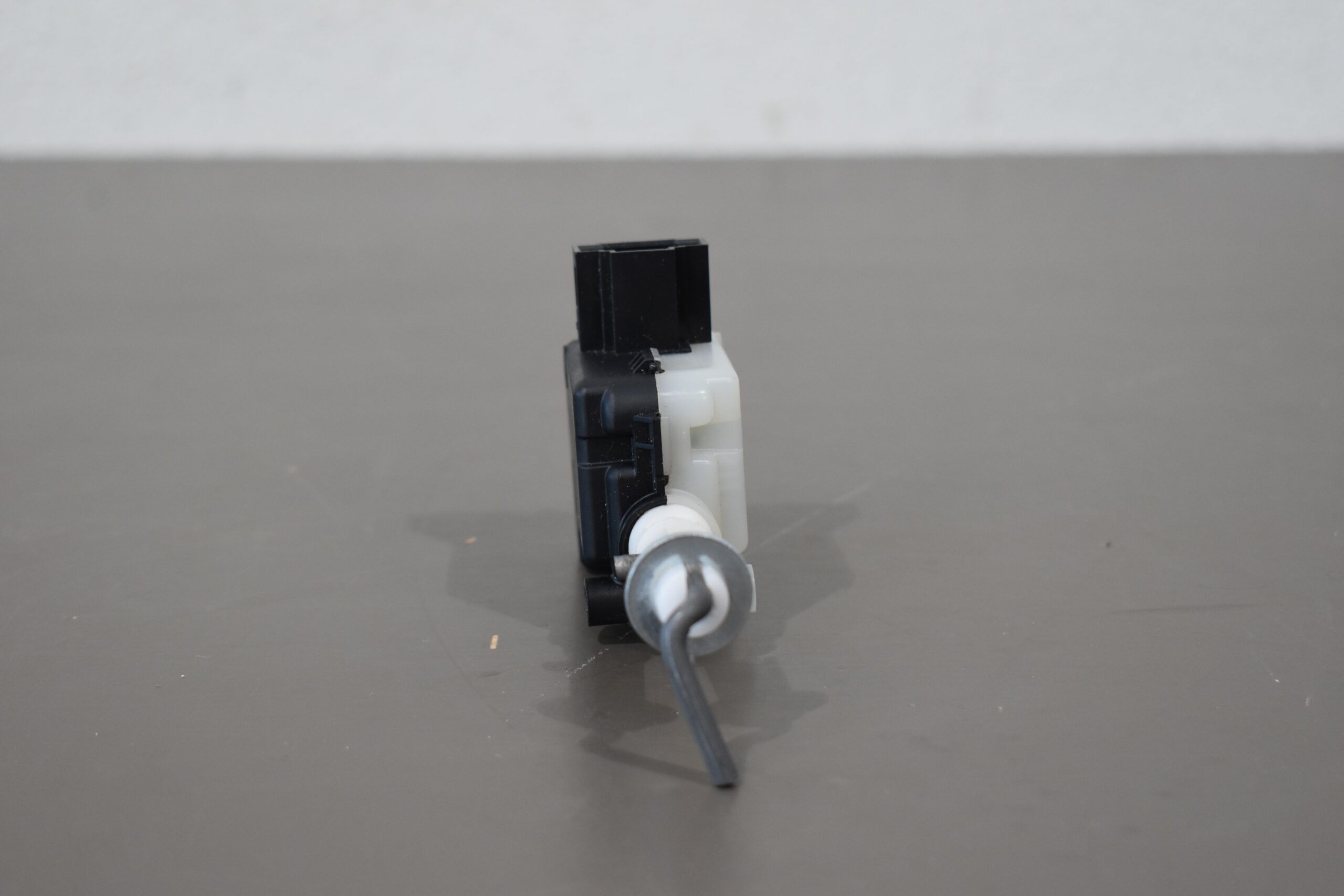 Hella Stellmotor für Fahrertür IM1 – Bild 3