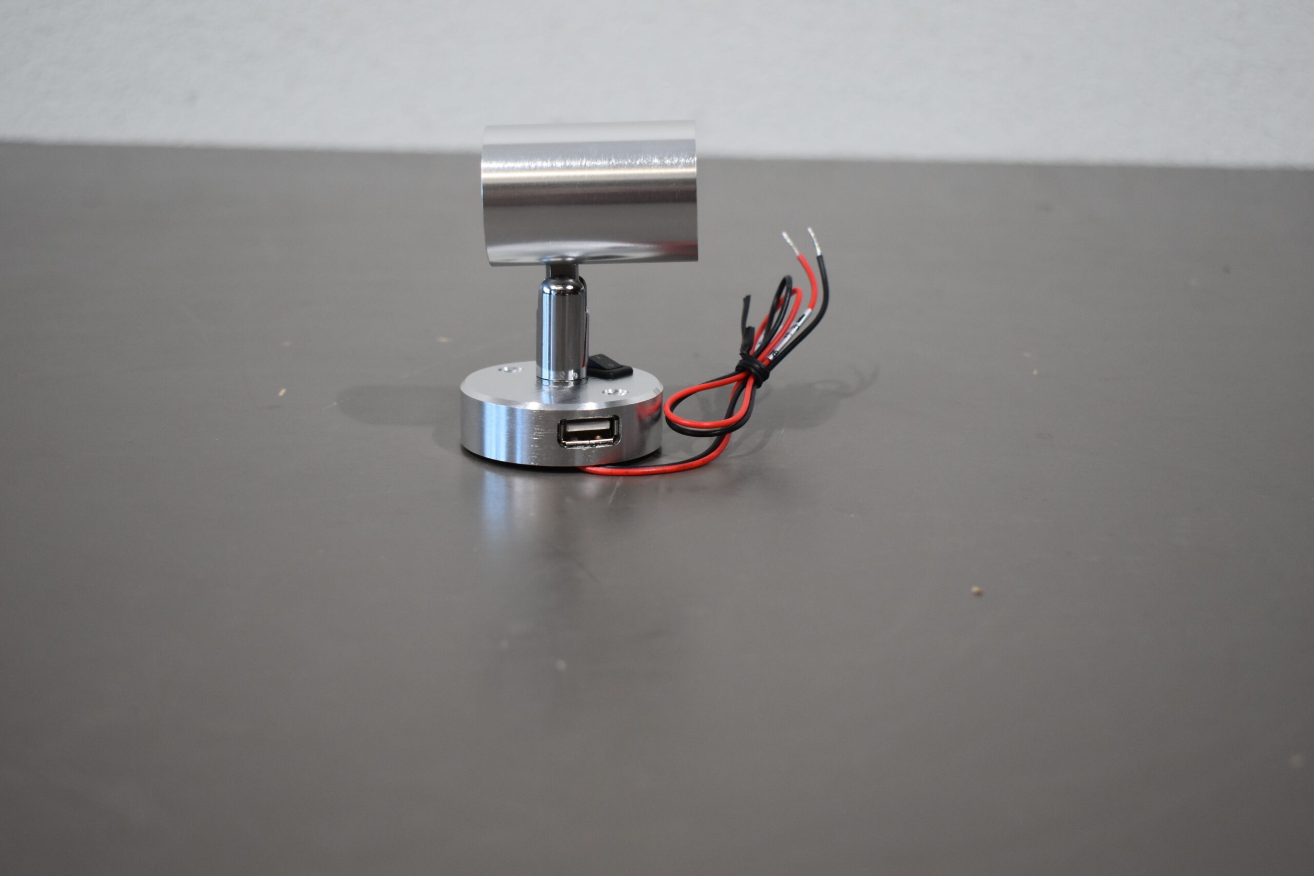 Rohs Lese-/Bettlampe LED mit USB-Anschluss und Schalter – Bild 3