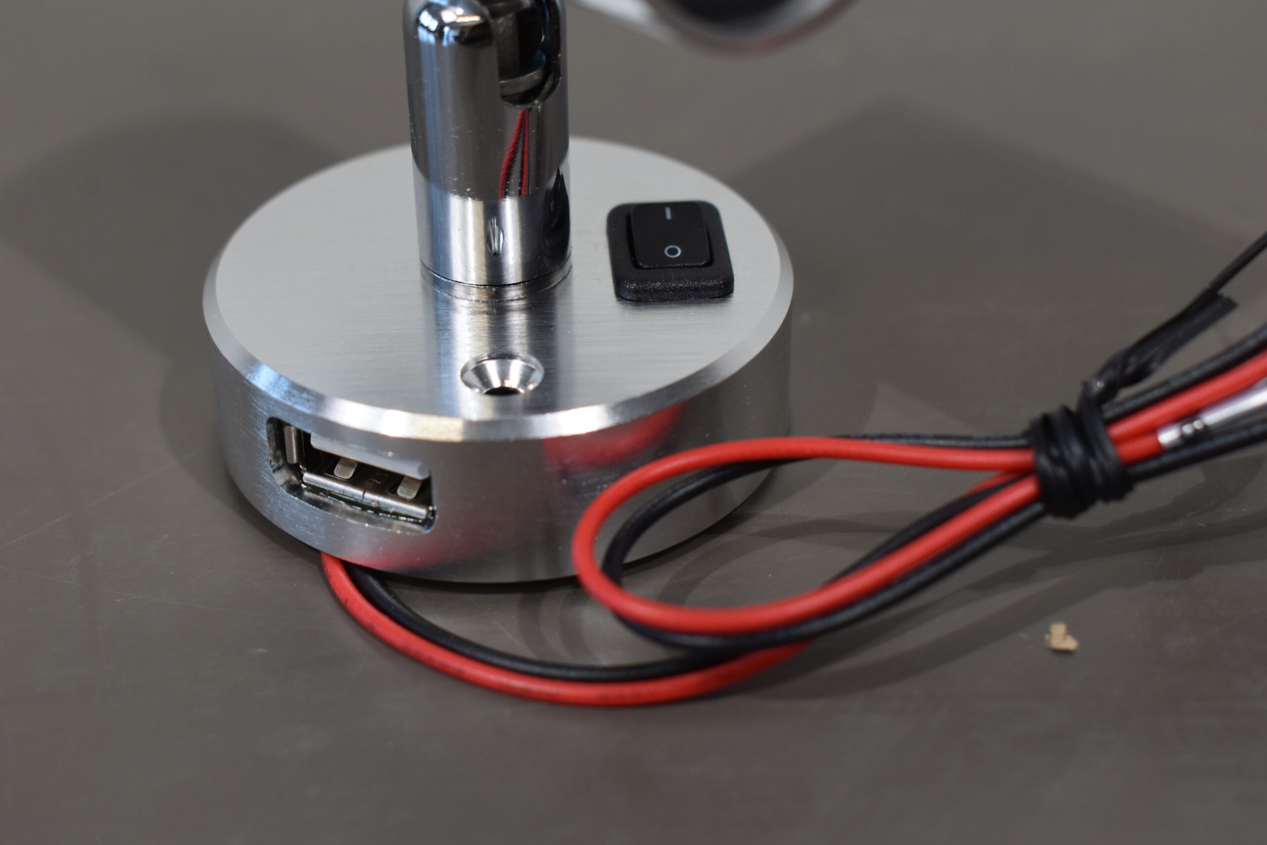 Rohs Lese-/Bettlampe LED mit USB-Anschluss und Schalter – Bild 6