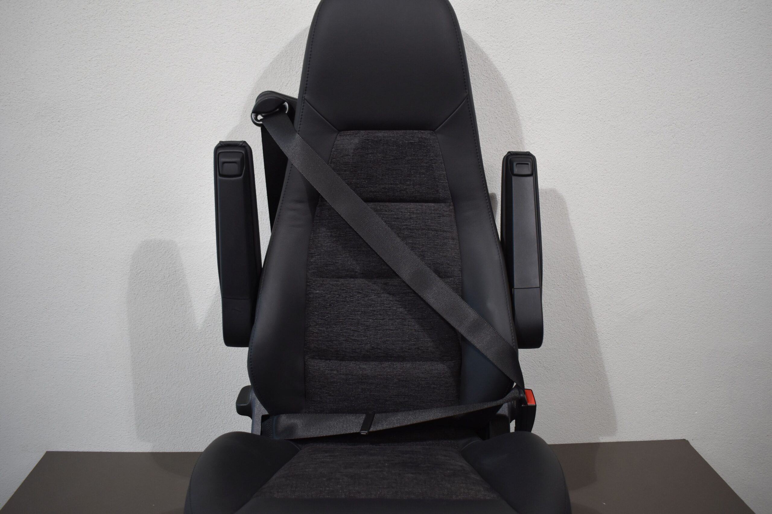 Aguti Sitz Beifahrersitz inkl. Sitzheizung – Bild 3