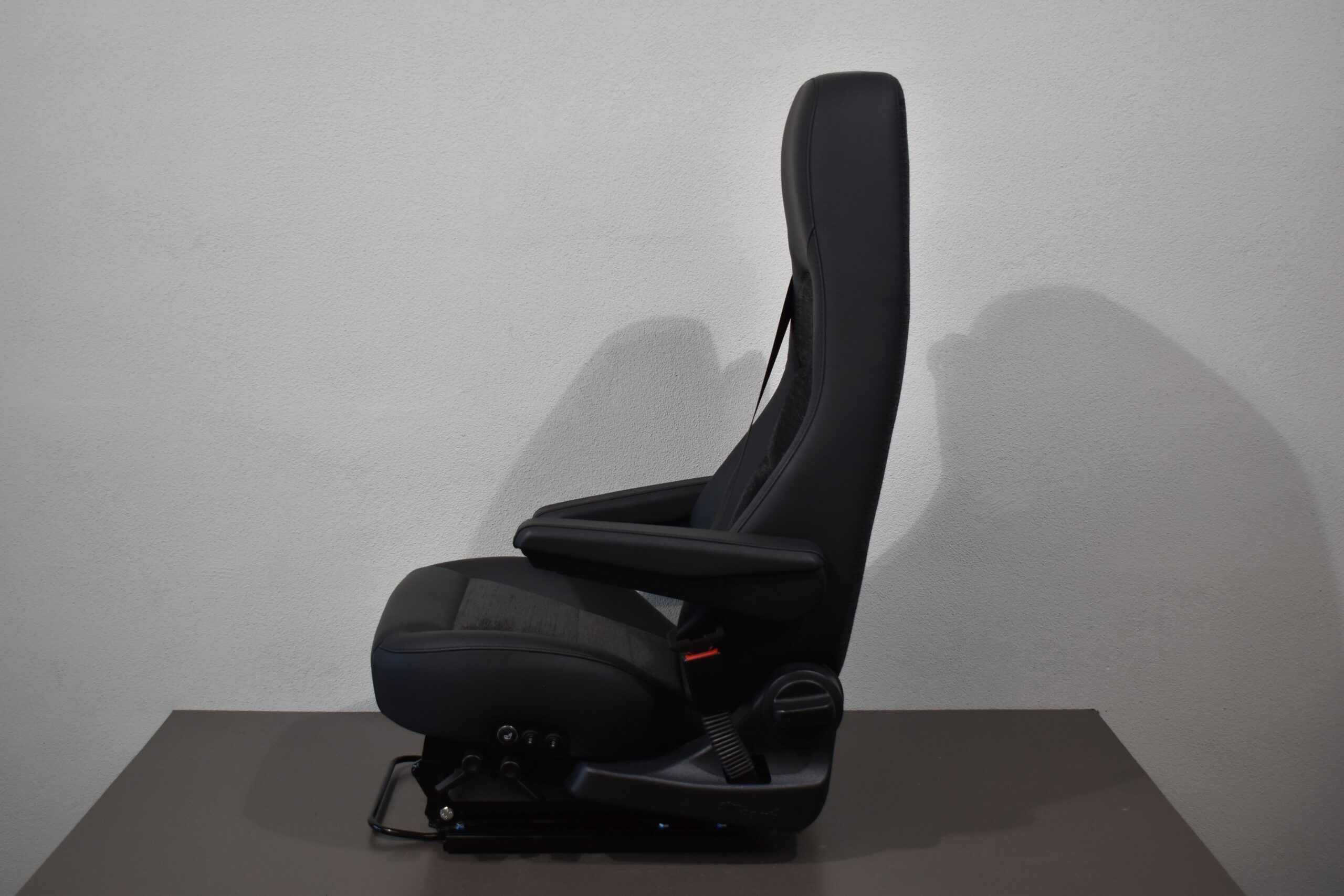 Aguti Sitz Beifahrersitz inkl. Sitzheizung – Bild 9