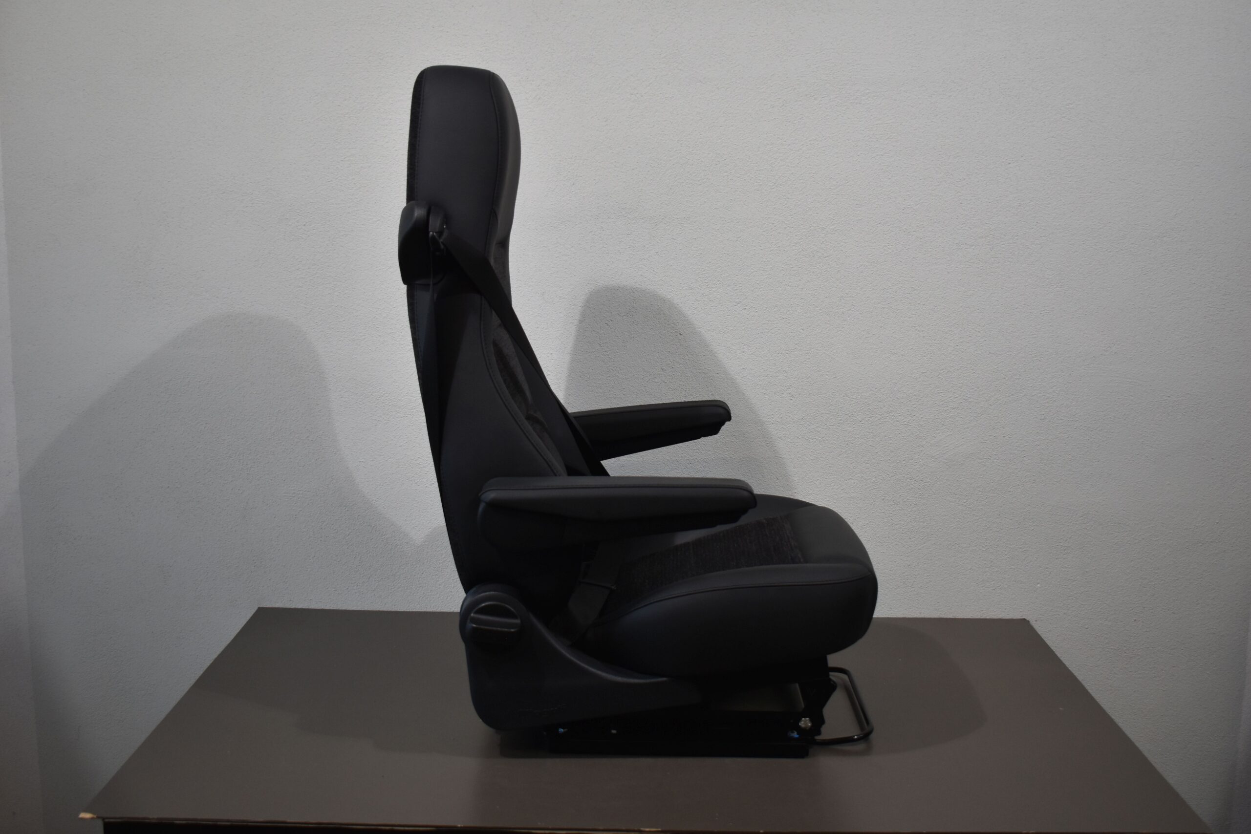 Aguti Sitz Beifahrersitz inkl. Sitzheizung – Bild 11