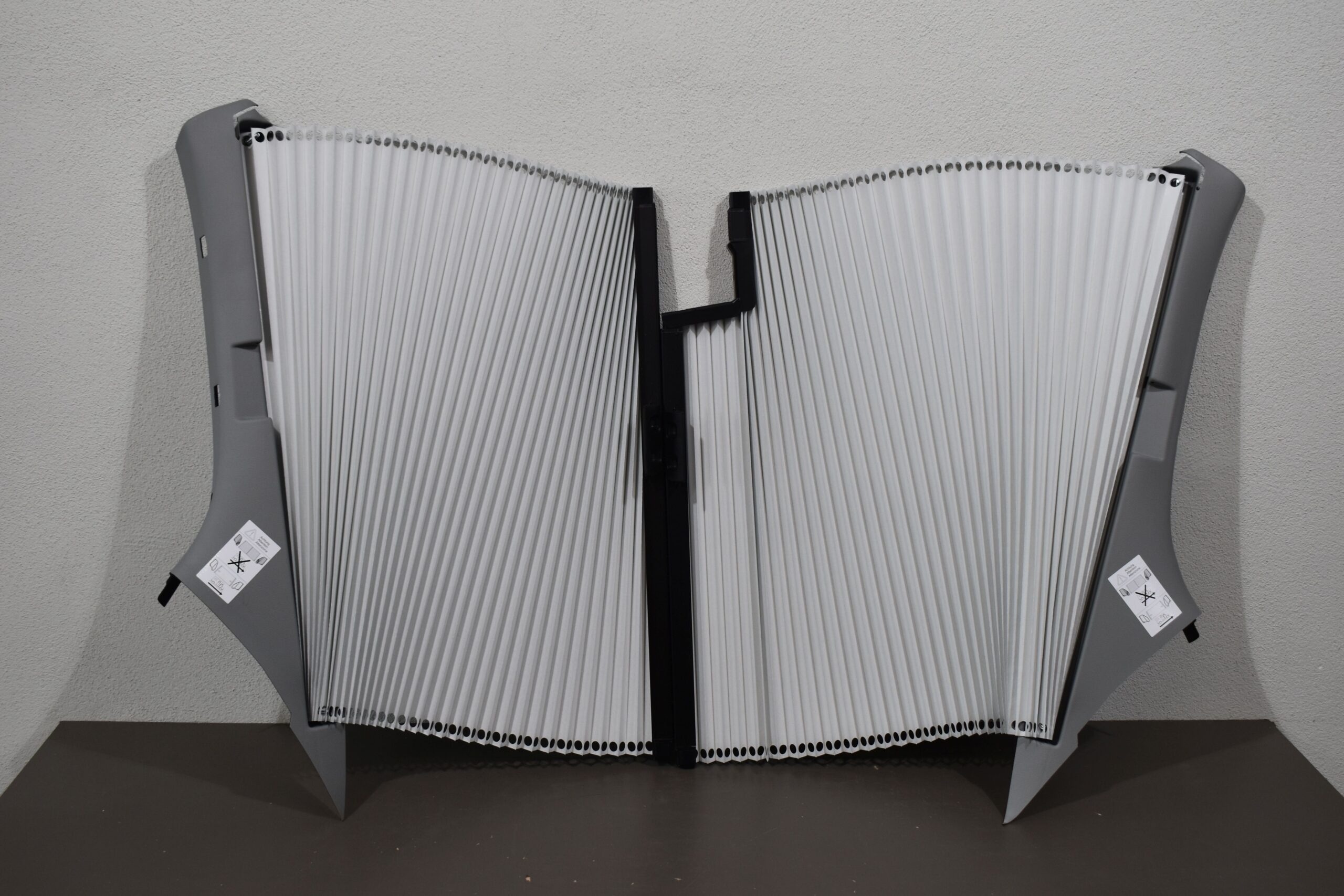 Reimo Frontscheibenrollo VW T5 2010; grau – Bild 2