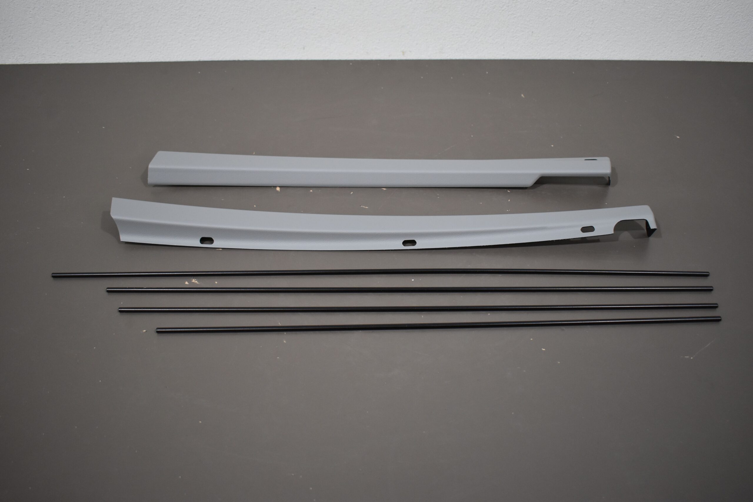 Reimo Frontscheibenrollo VW T5 2010; grau – Bild 10