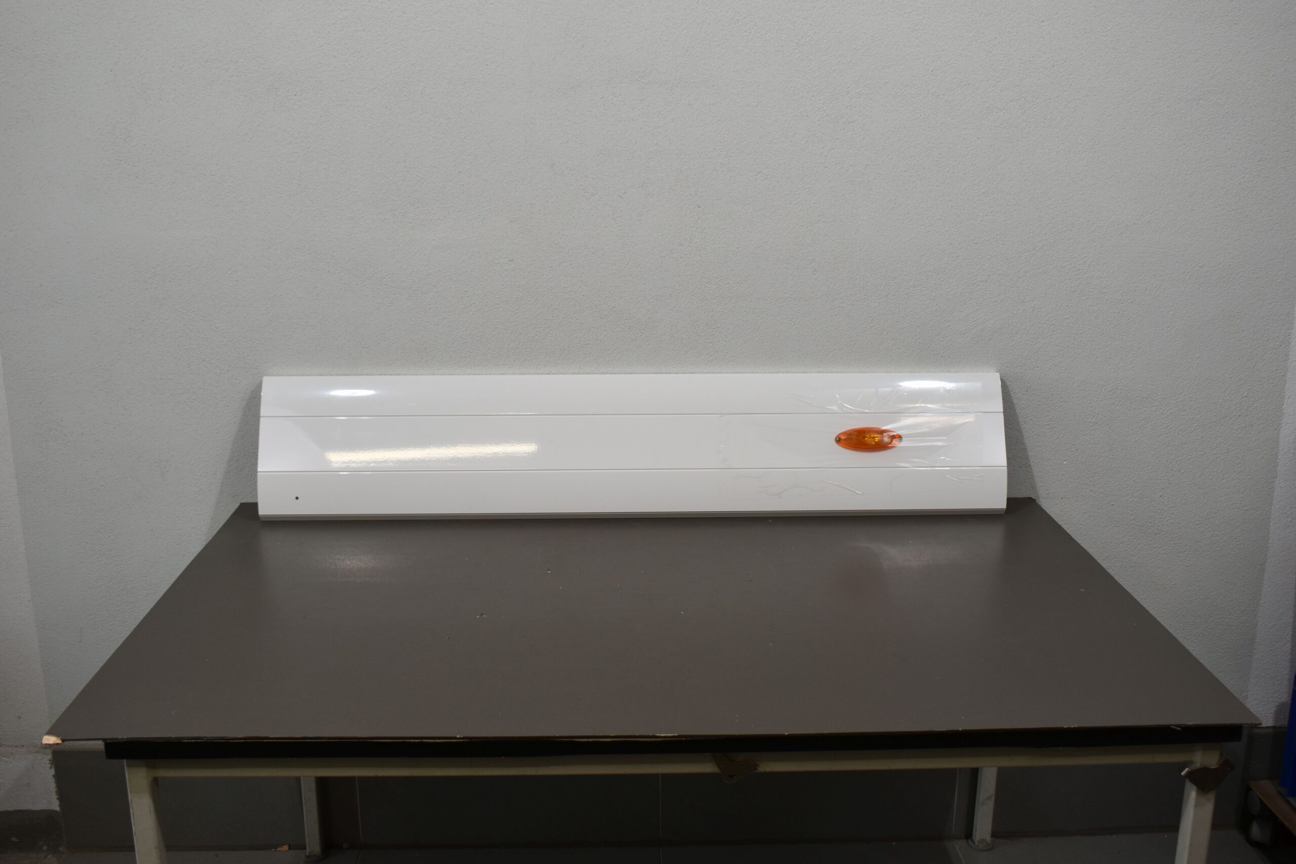 Wohnmobil Schürze mit Positionsleuchte; weiß; 270x1350mm