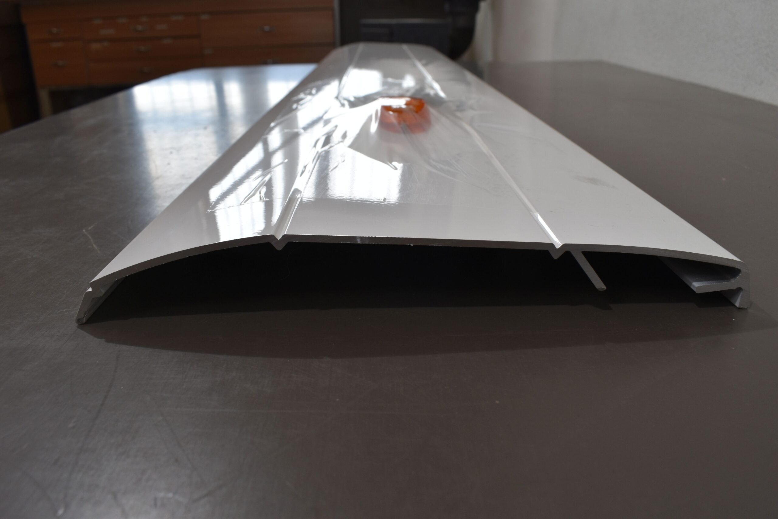 Wohnmobil Schürze mit Positionsleuchte; weiß; 270x1350mm – Bild 12