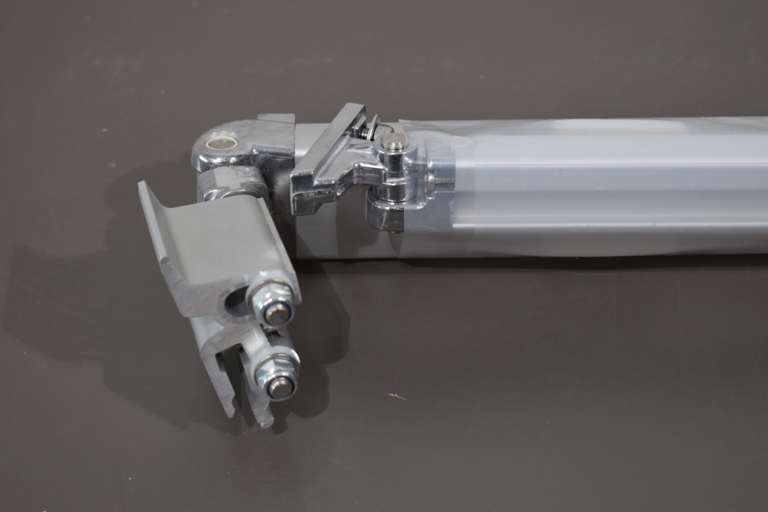 Thule Omnistor 5200 Gelenkarm links 2,5m – Bild 3