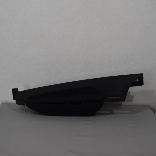 Niesmann und Bischoff Armaturenbrett-Oberteil links; mit Auszug