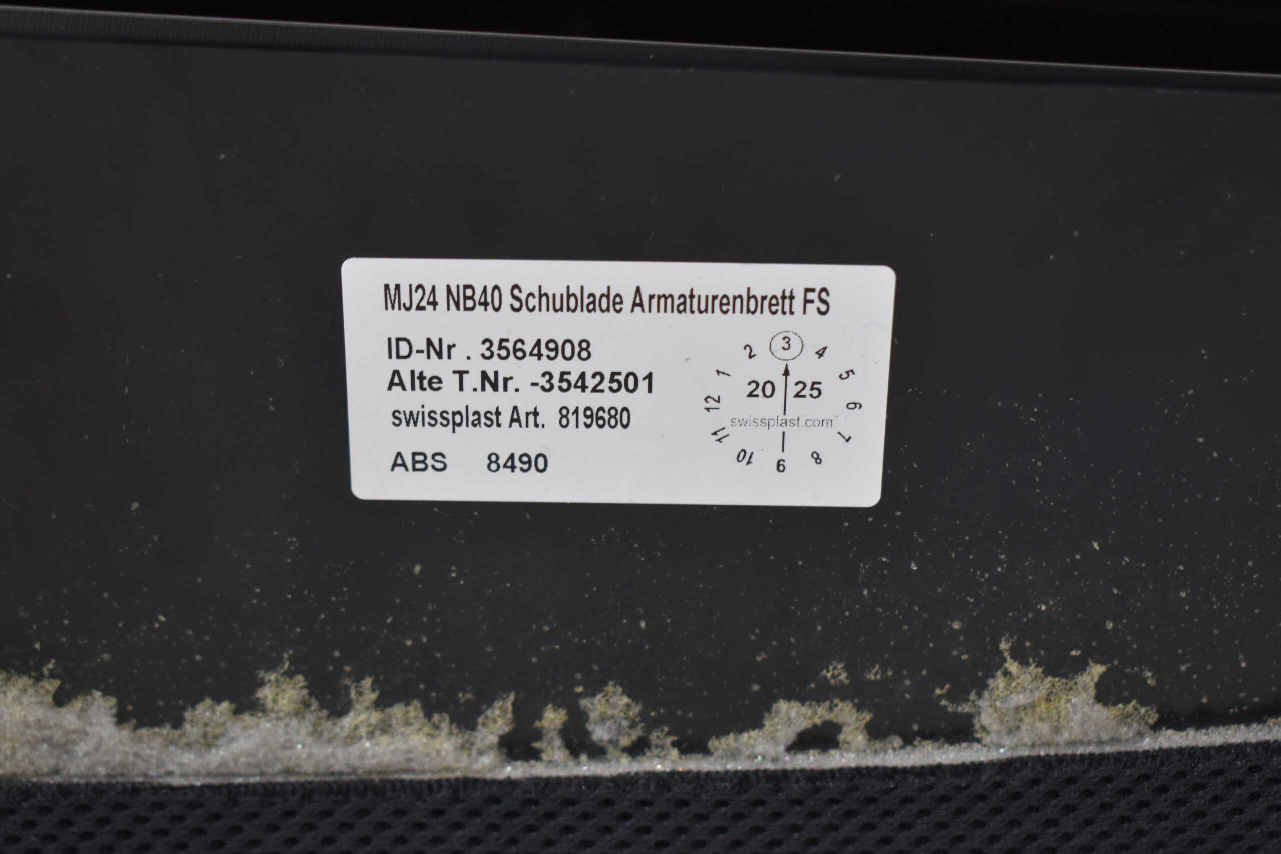 Niesmann und Bischoff Armaturenbrett-Oberteil links; mit Auszug – Bild 12